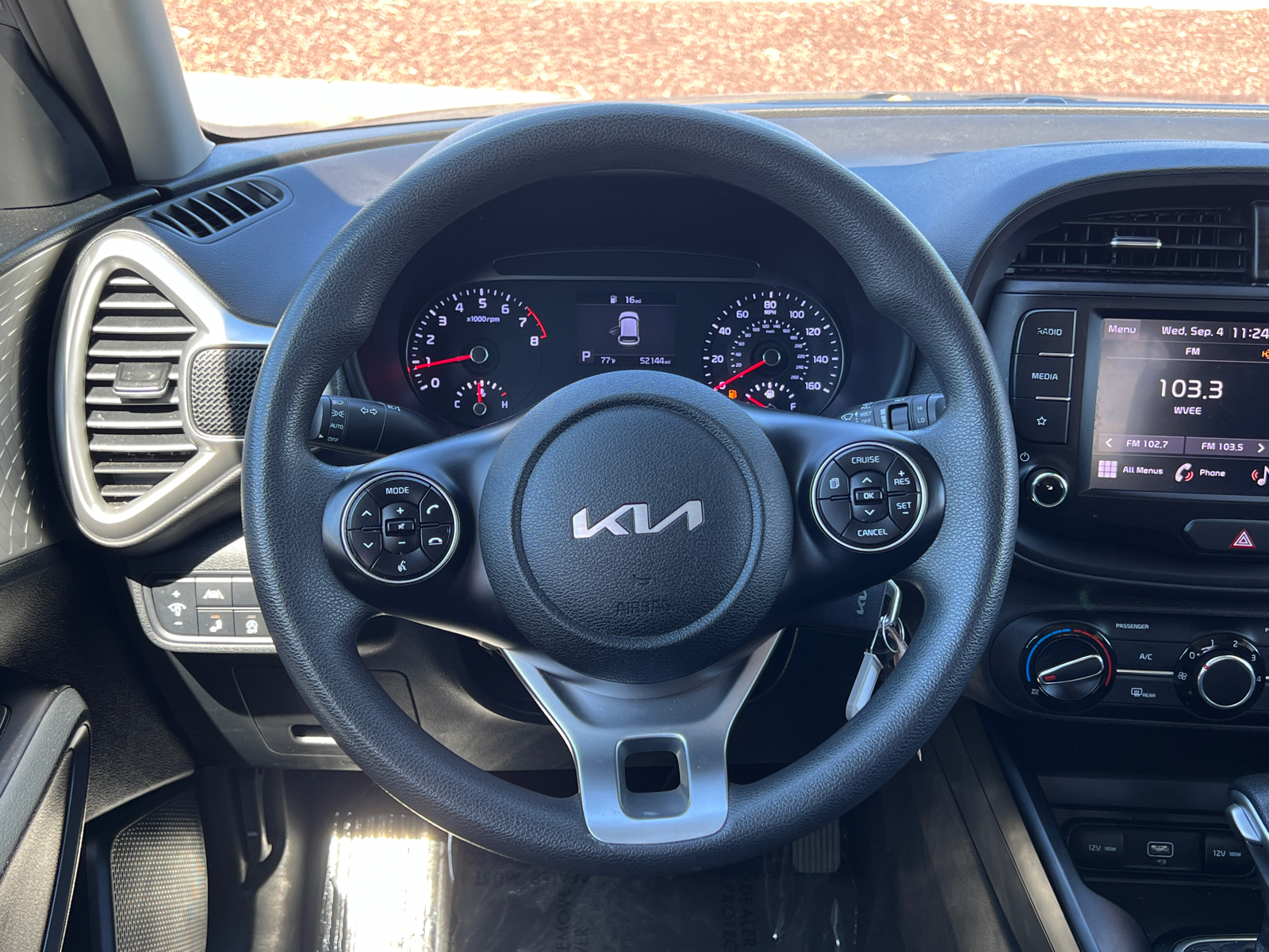 2022 Kia Soul LX 23