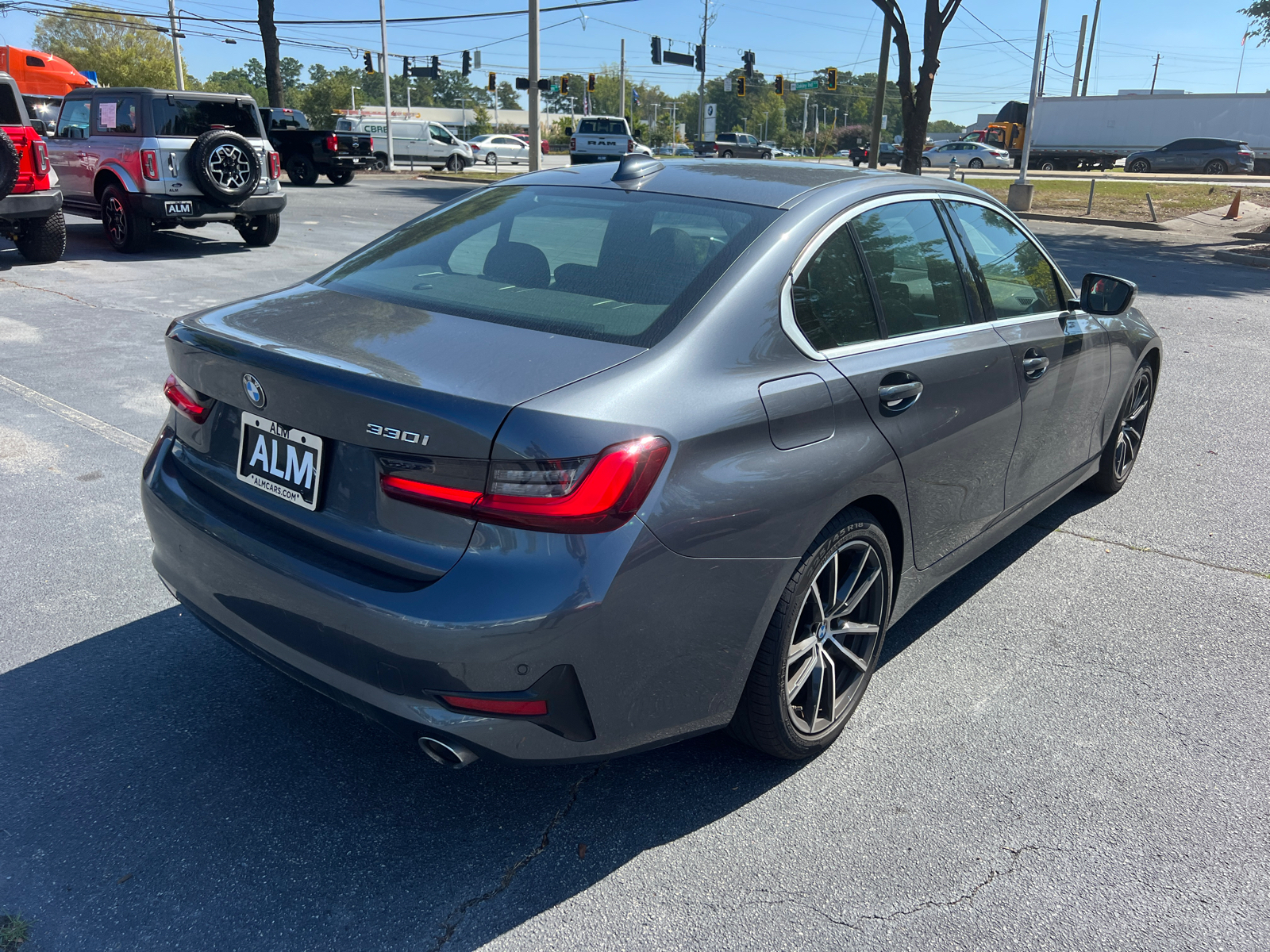 2022 BMW 3 Series 330i 5