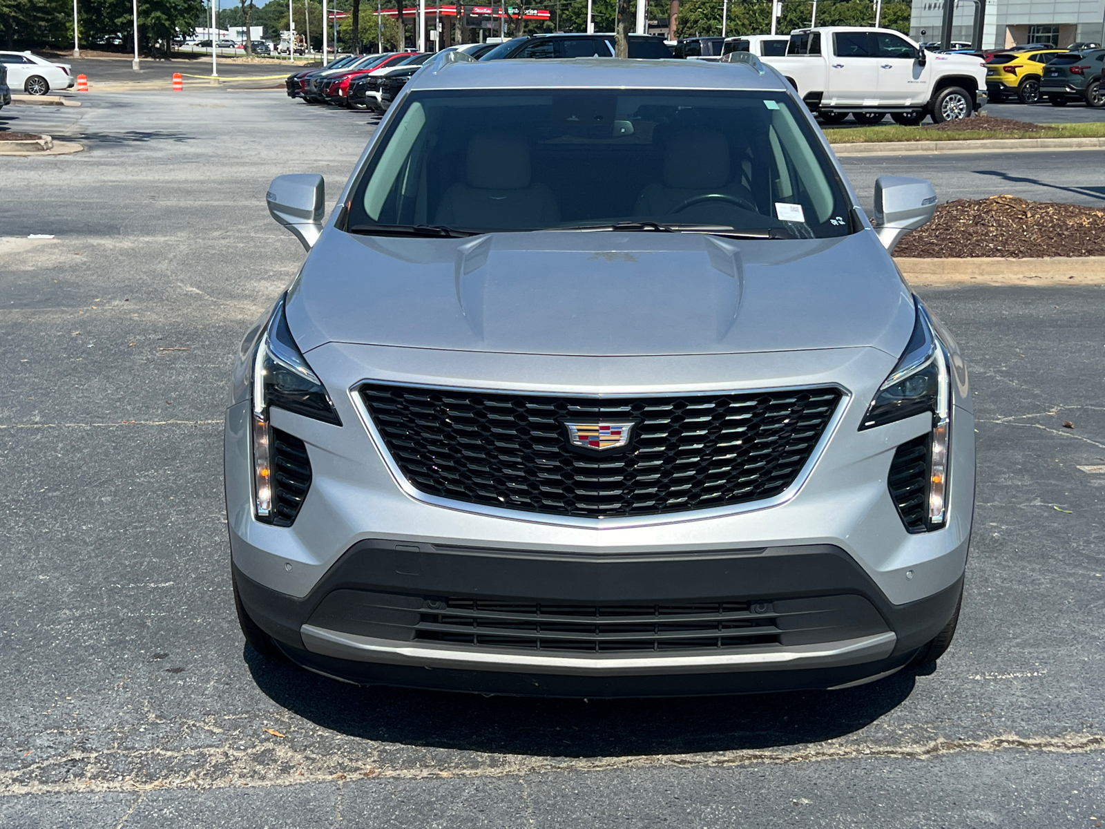 2022 Cadillac XT4 Premium Luxury 2