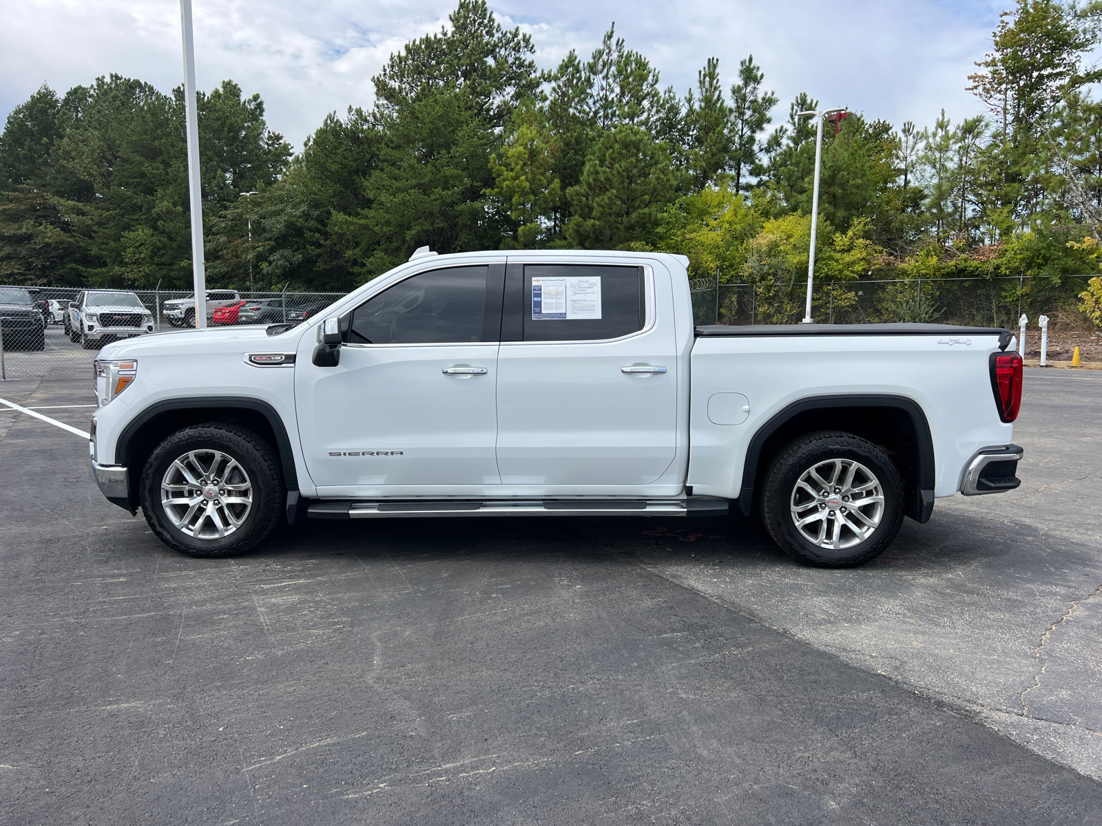 2022 GMC Sierra 1500 Limited SLT 8