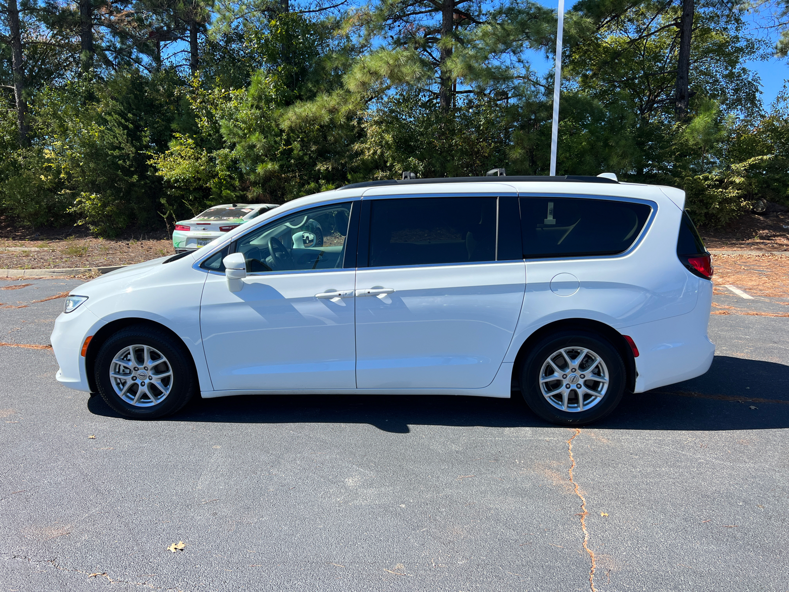 2022 Chrysler Pacifica Touring L 8