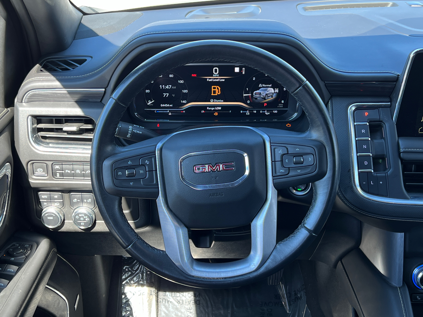 2022 GMC Yukon XL SLT 24