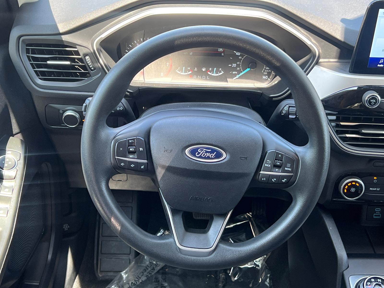 2022 Ford Escape SE 24