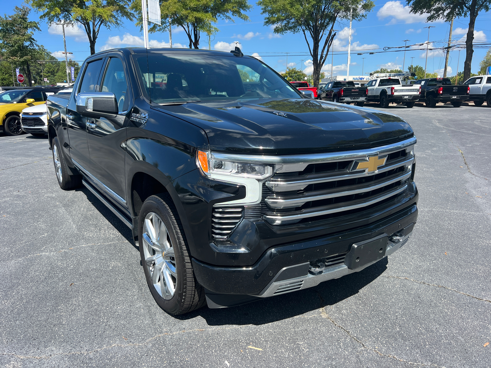 2023 Chevrolet Silverado 1500 High Country 3