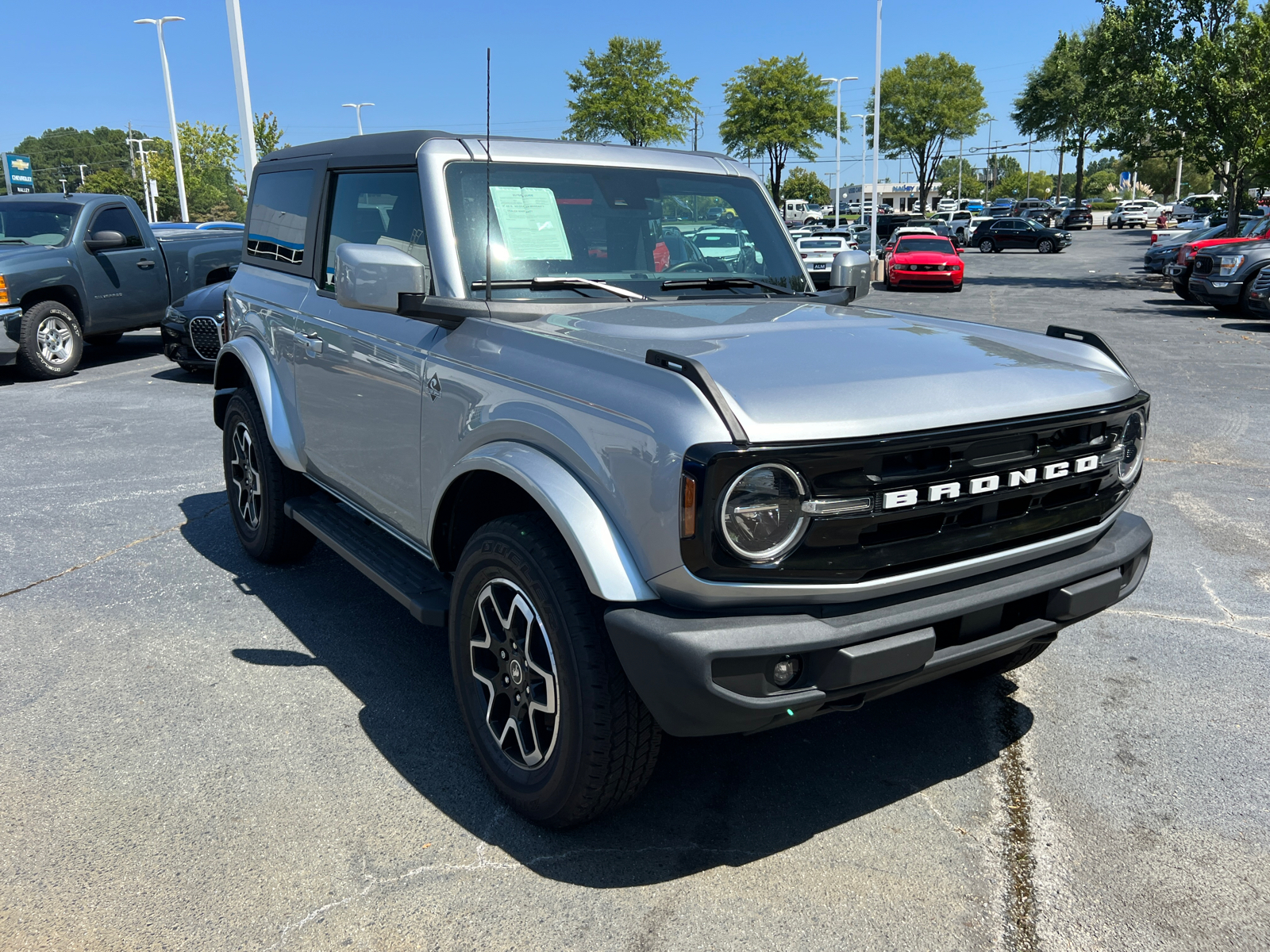 2023 Ford Bronco Base 3