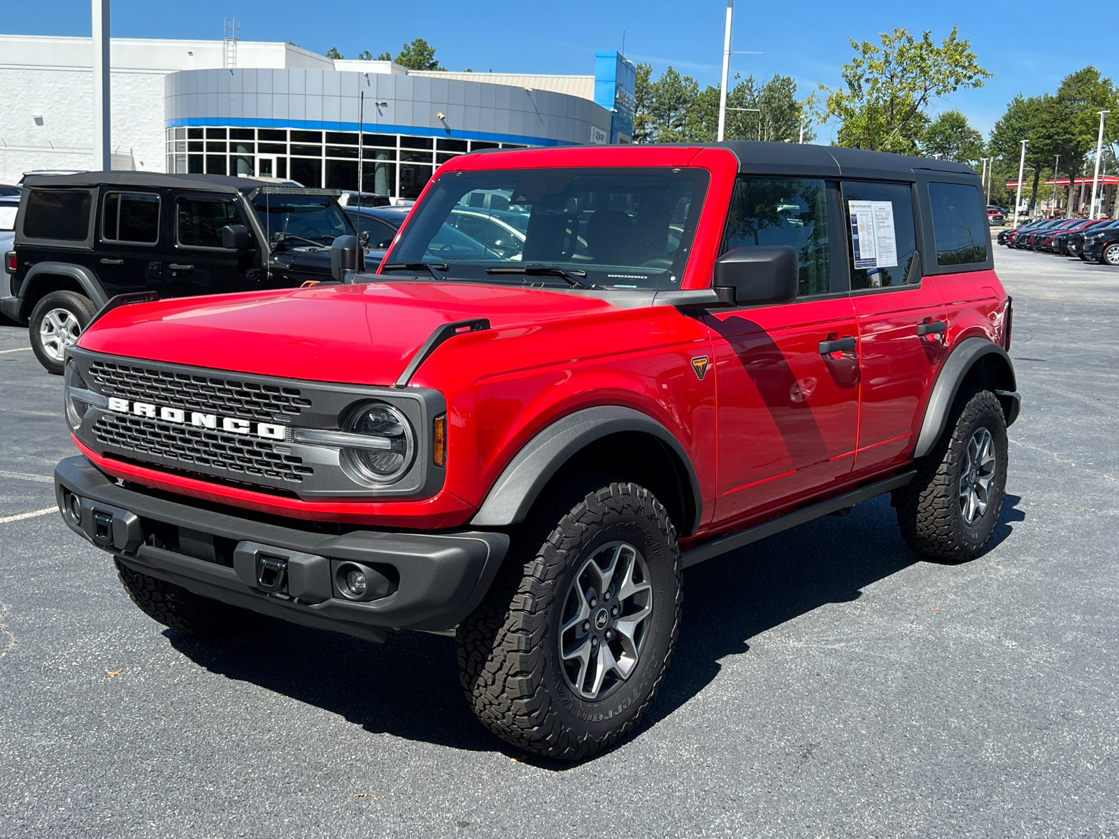 2023 Ford Bronco Badlands 1