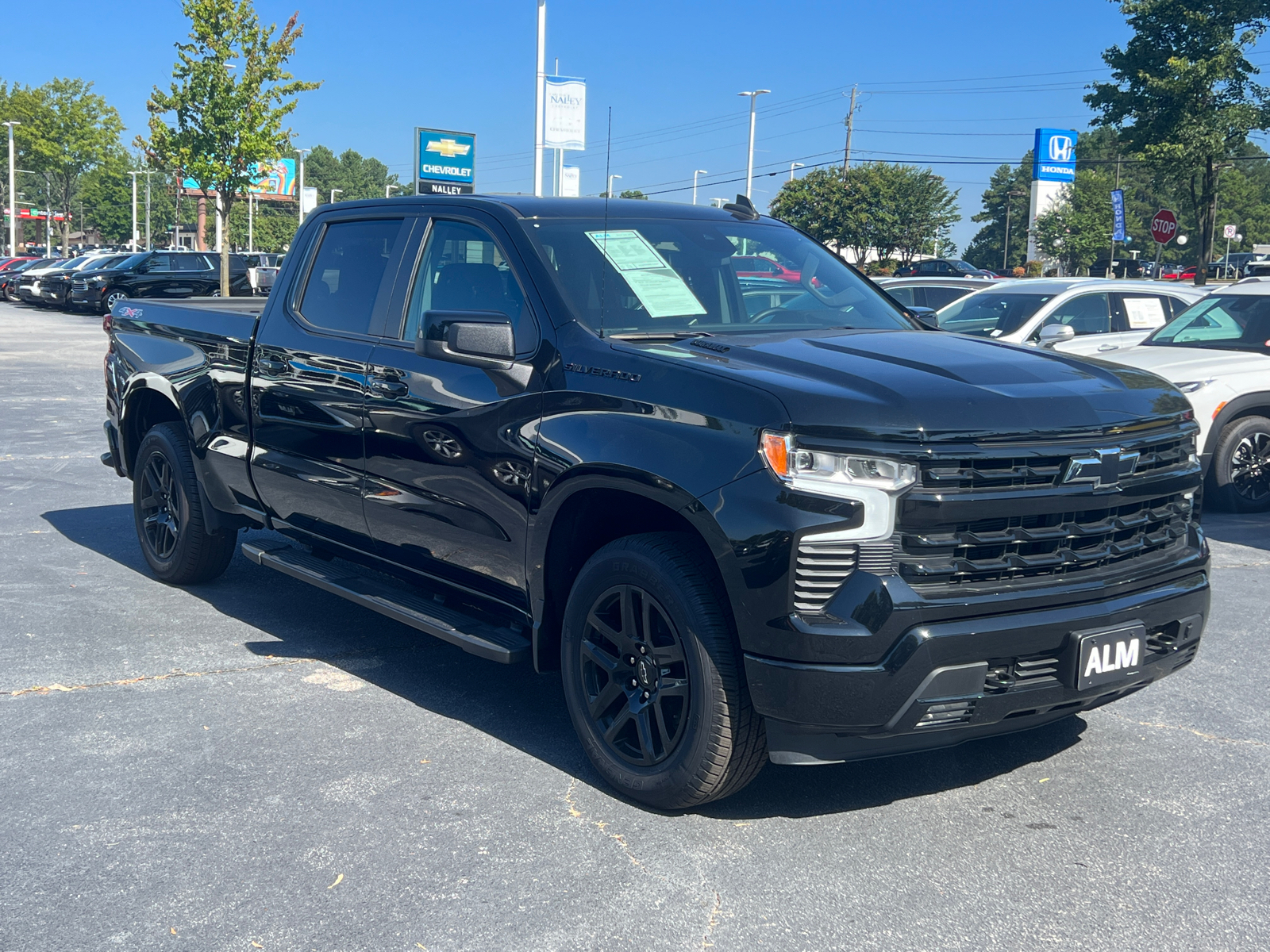 2023 Chevrolet Silverado 1500 RST 3