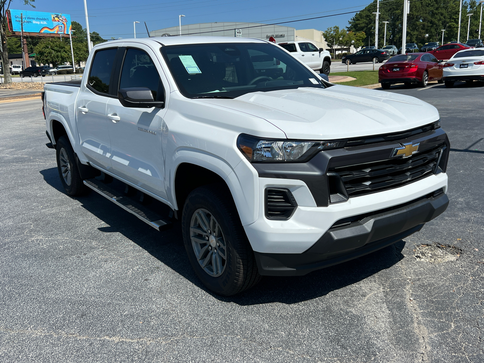 2024 Chevrolet Colorado LT 3