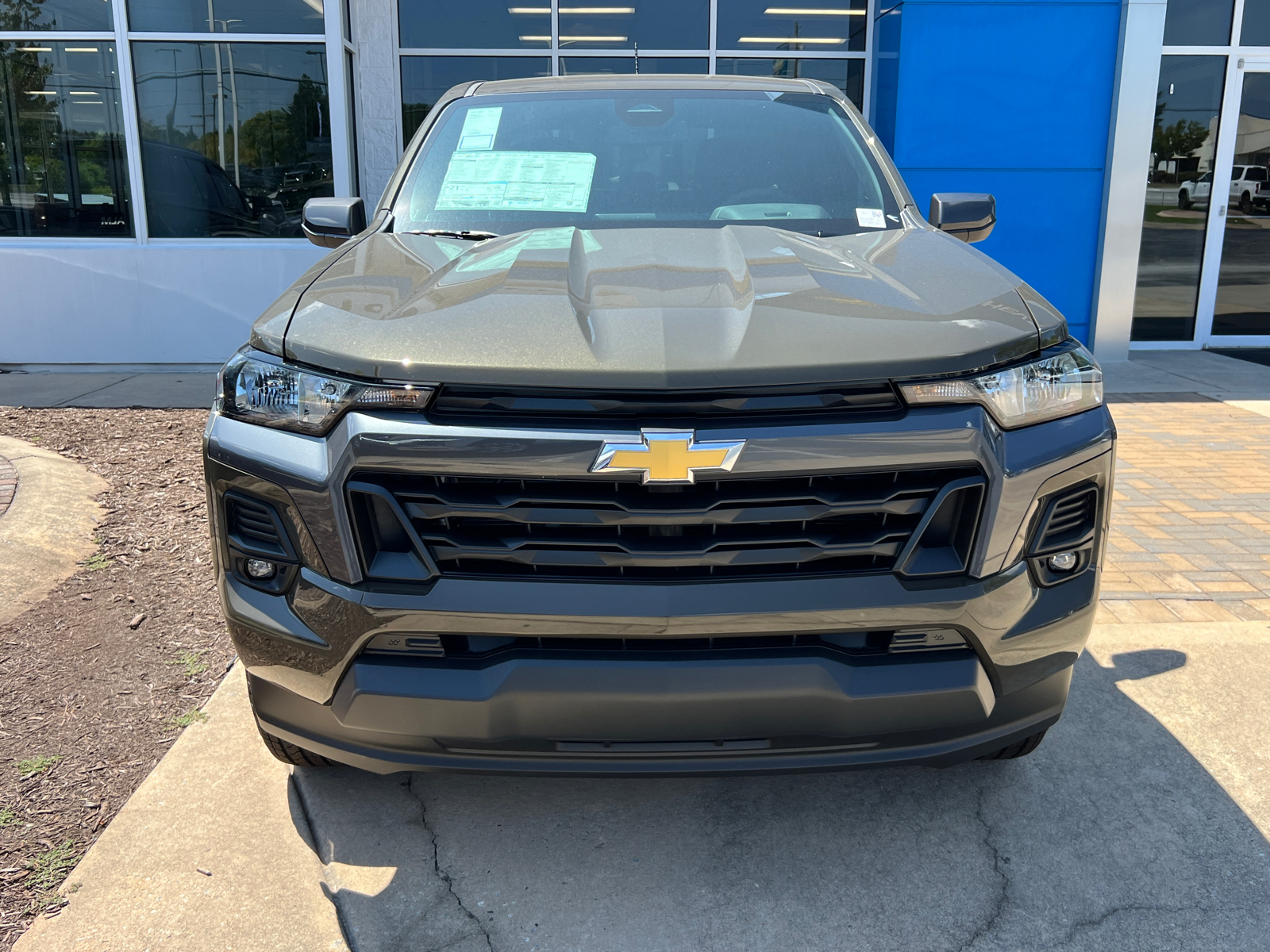 2024 Chevrolet Colorado LT 2