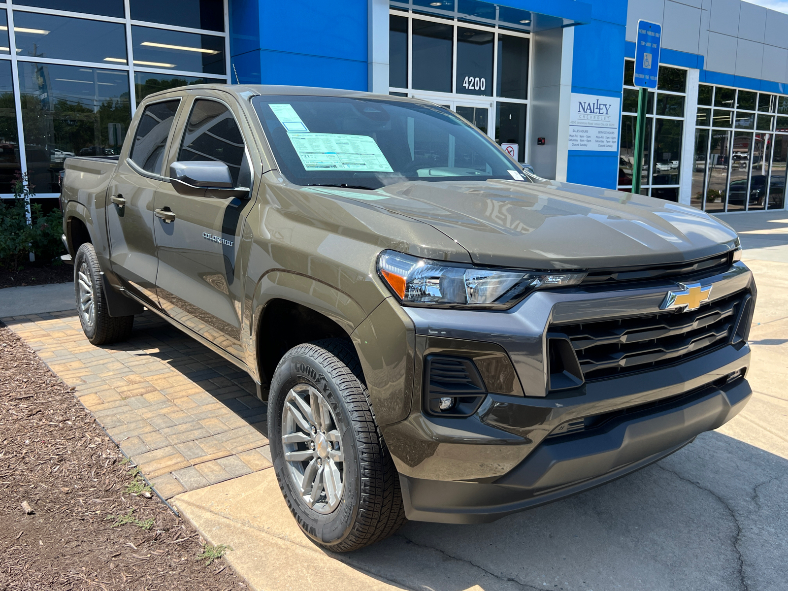 2024 Chevrolet Colorado LT 3