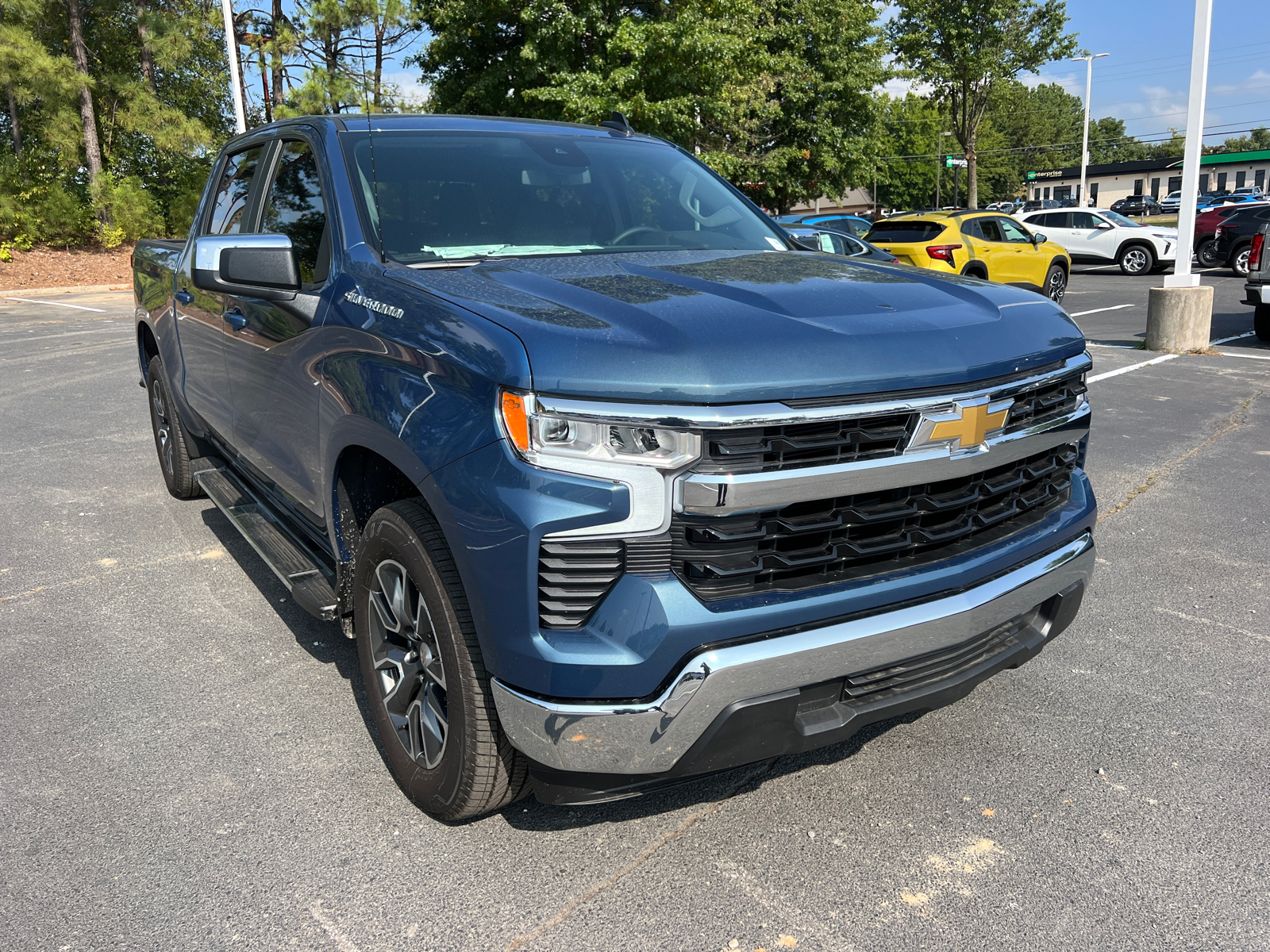 2024 Chevrolet Silverado 1500 LT 3