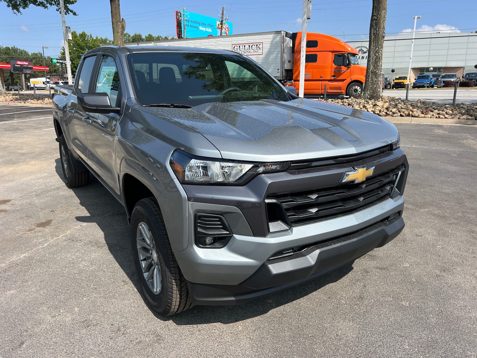 2024 Chevrolet Colorado LT 3