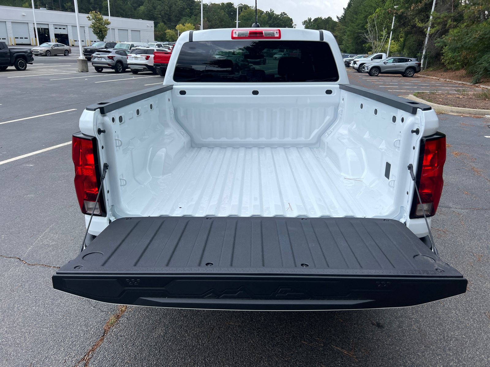 2024 Chevrolet Colorado LT 12