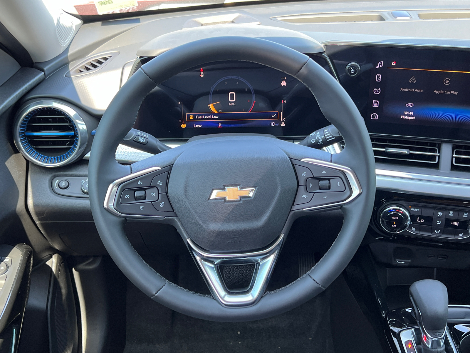 2024 Chevrolet Trax LT 16