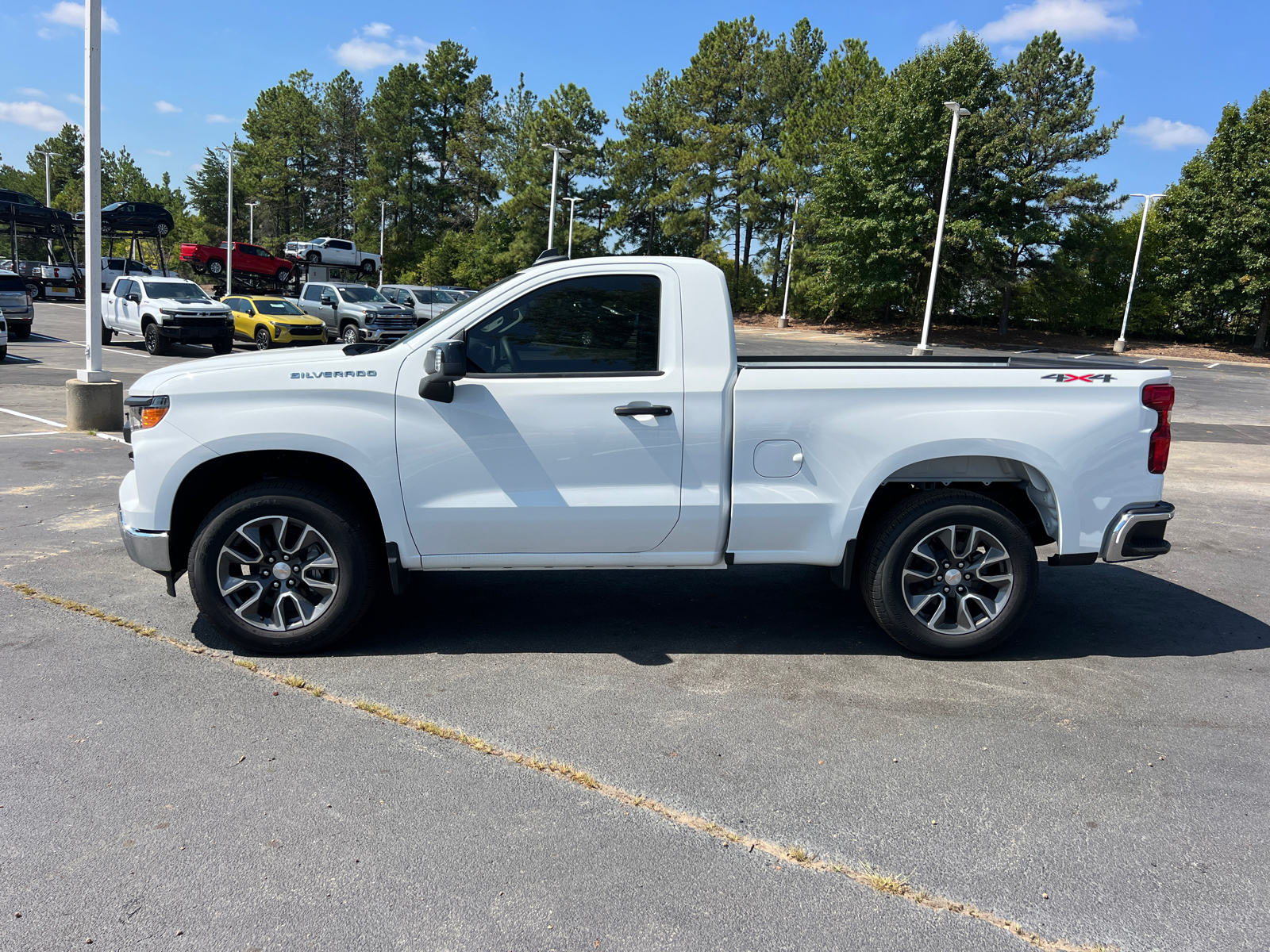 2024 Chevrolet Silverado 1500 WT 8