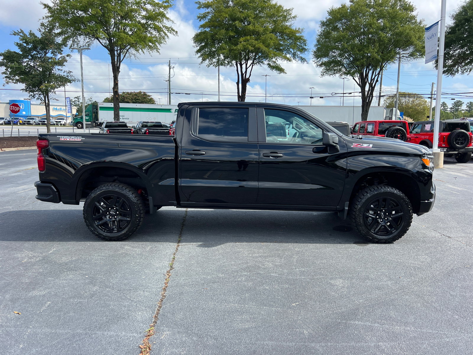 2024 Chevrolet Silverado 1500 Custom Trail Boss 4