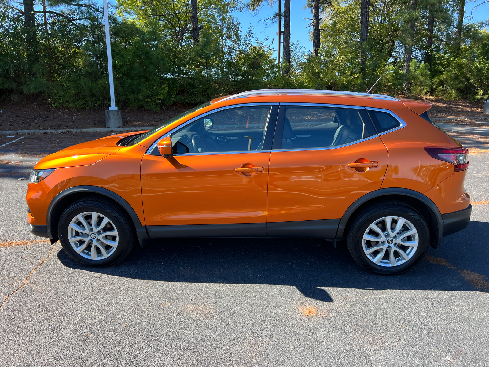 2022 Nissan Rogue Sport SV 8