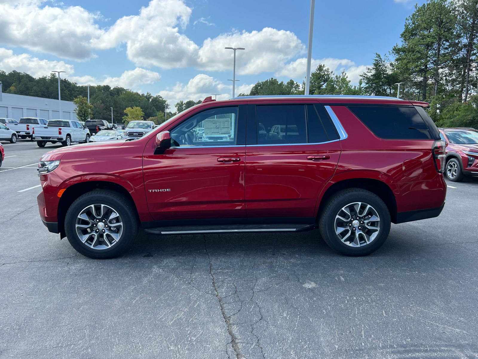 2024 Chevrolet Tahoe LS 8