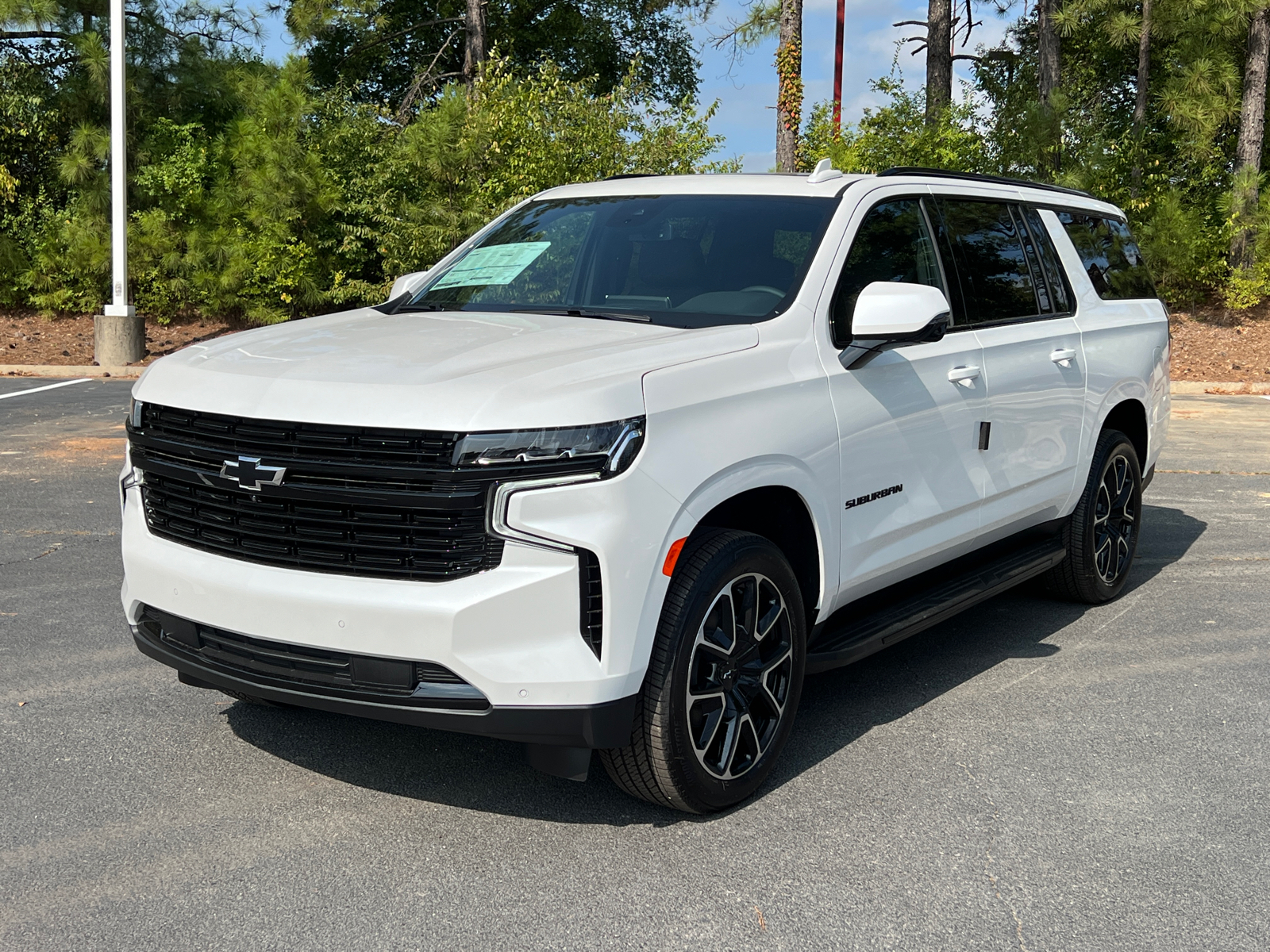 2024 Chevrolet Suburban RST 1