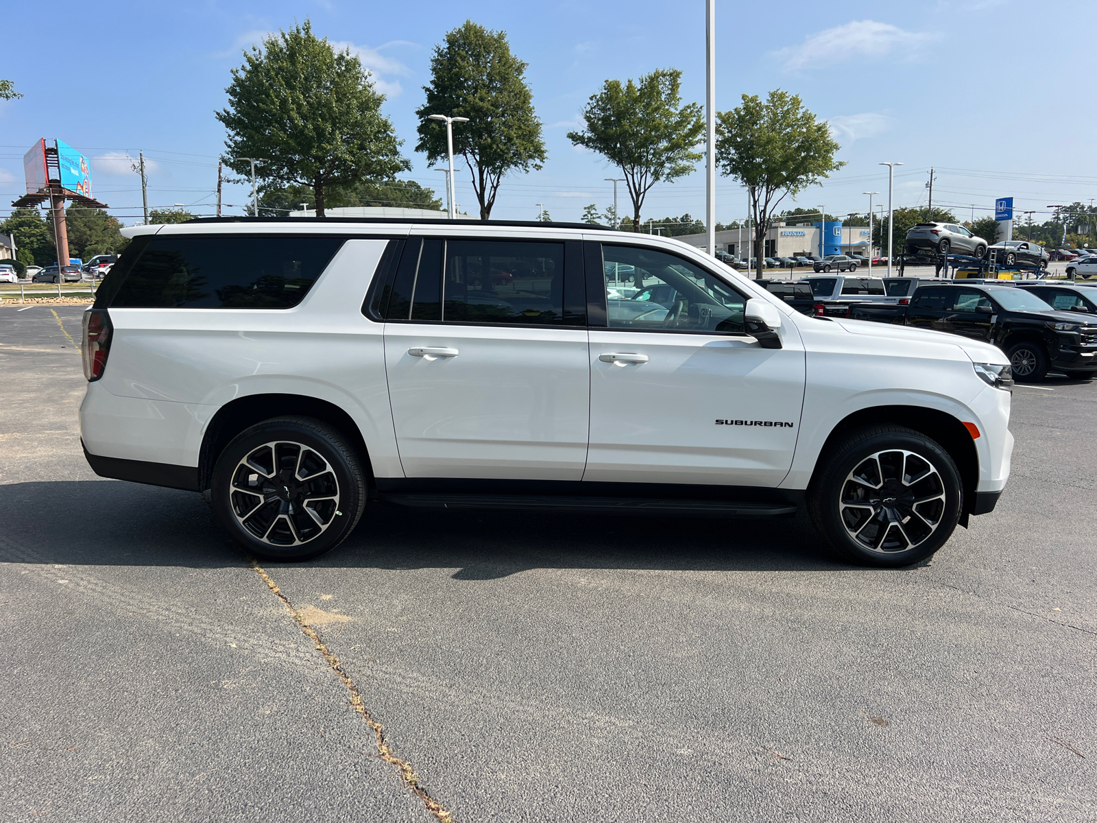 2024 Chevrolet Suburban RST 4