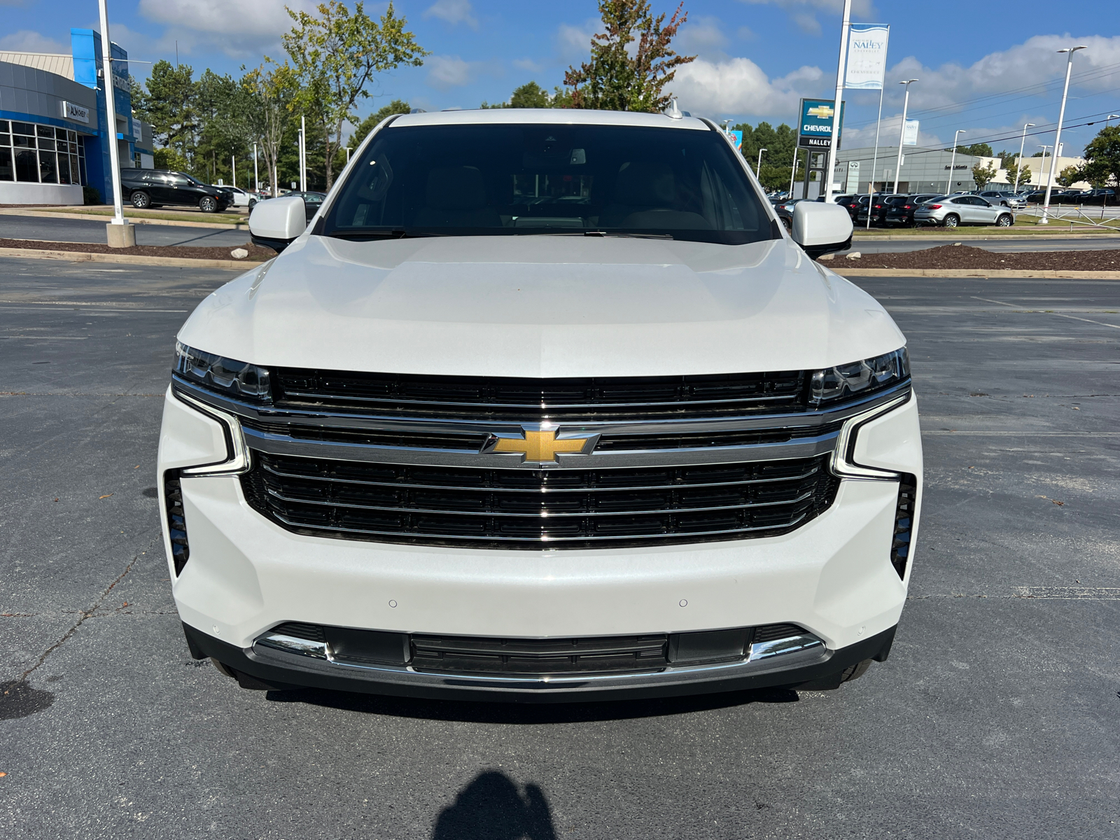 2024 Chevrolet Suburban LT 2