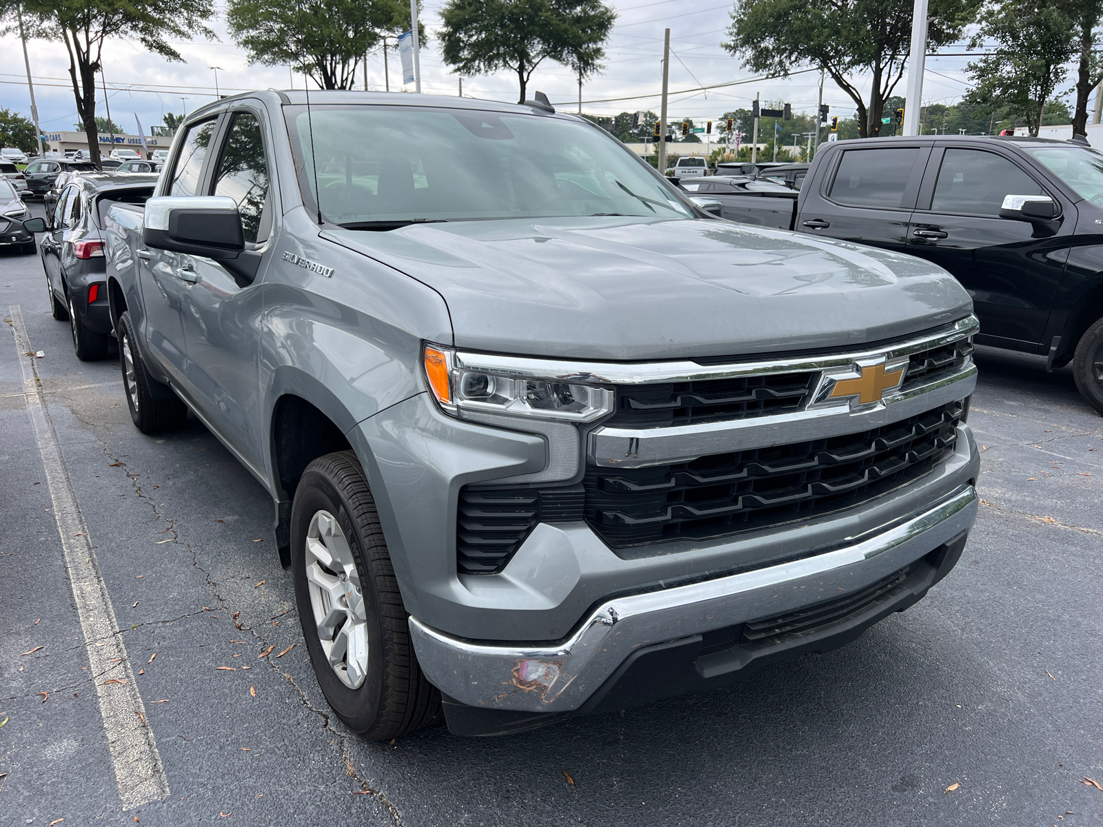 2024 Chevrolet Silverado 1500 LT 3