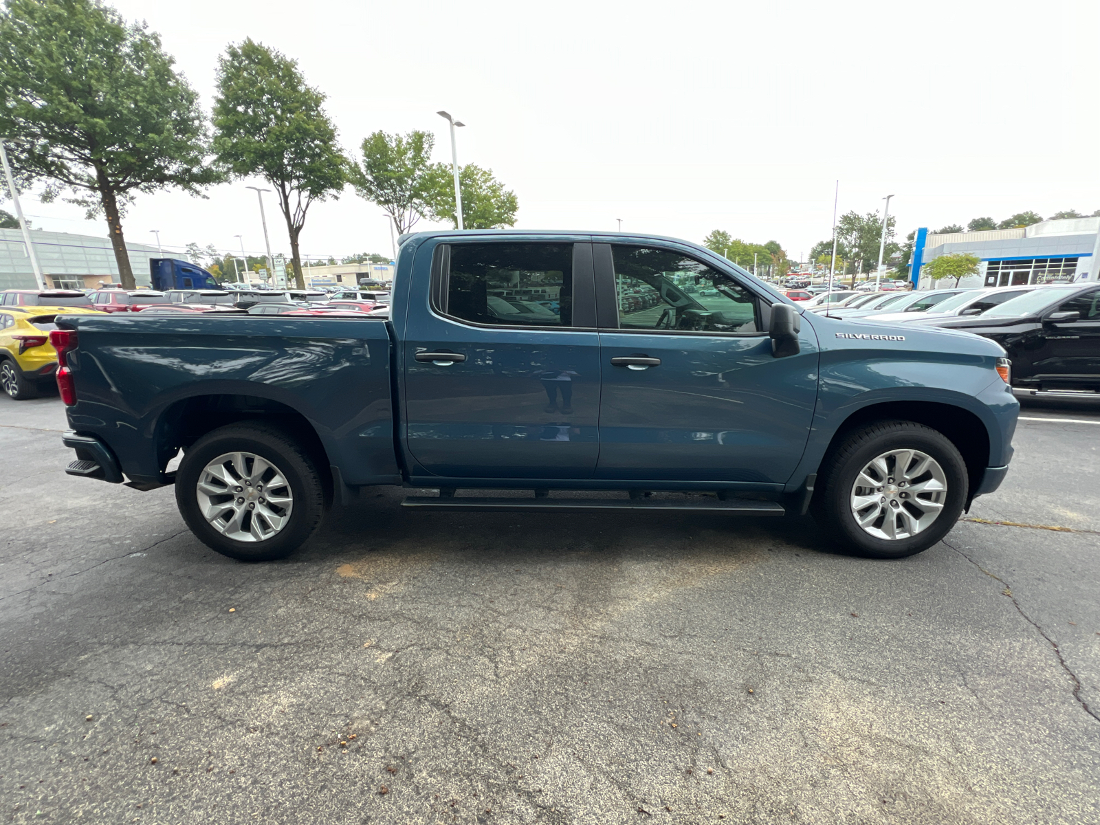 2024 Chevrolet Silverado 1500 Custom 4