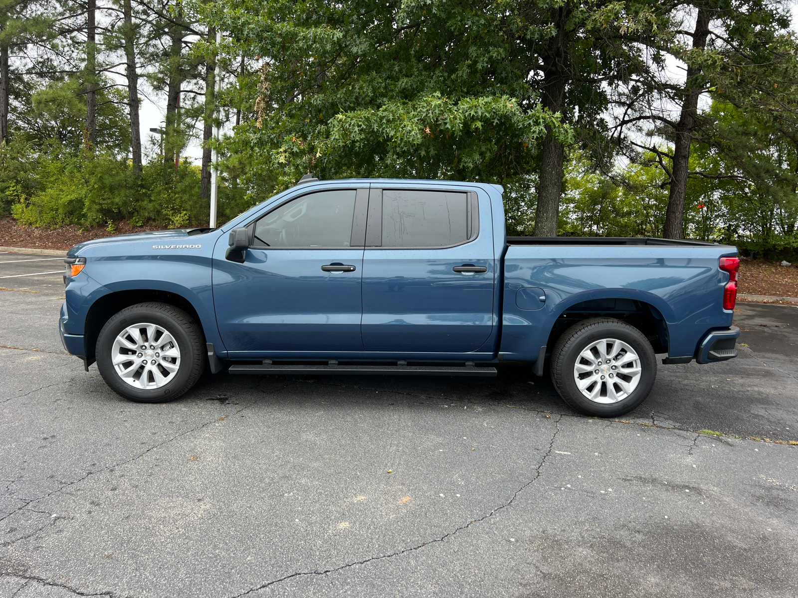 2024 Chevrolet Silverado 1500 Custom 8