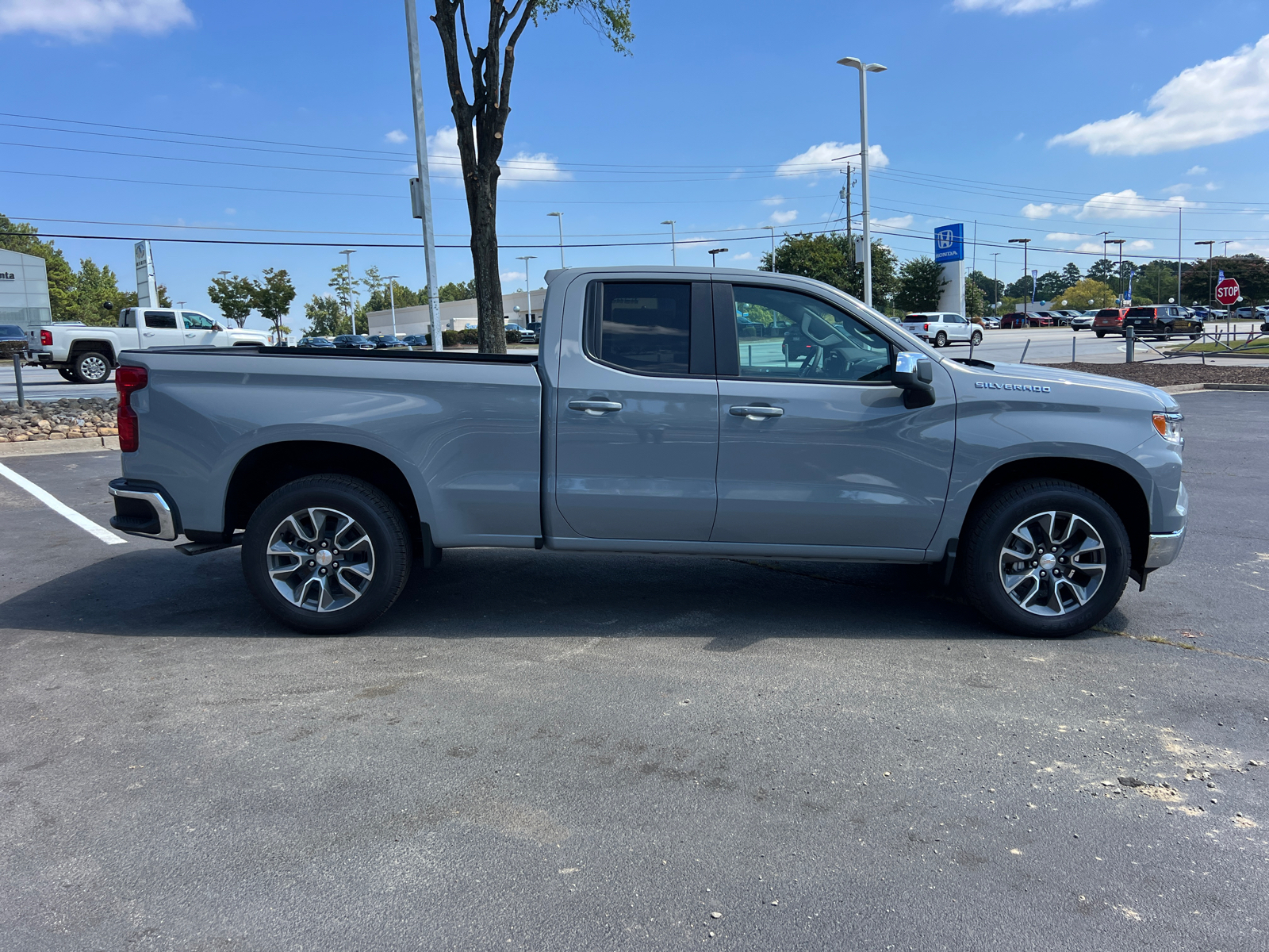 2024 Chevrolet Silverado 1500 LT 4