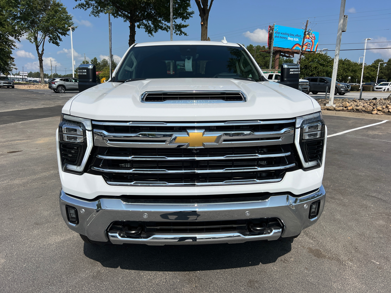 2025 Chevrolet Silverado 2500HD LTZ 2