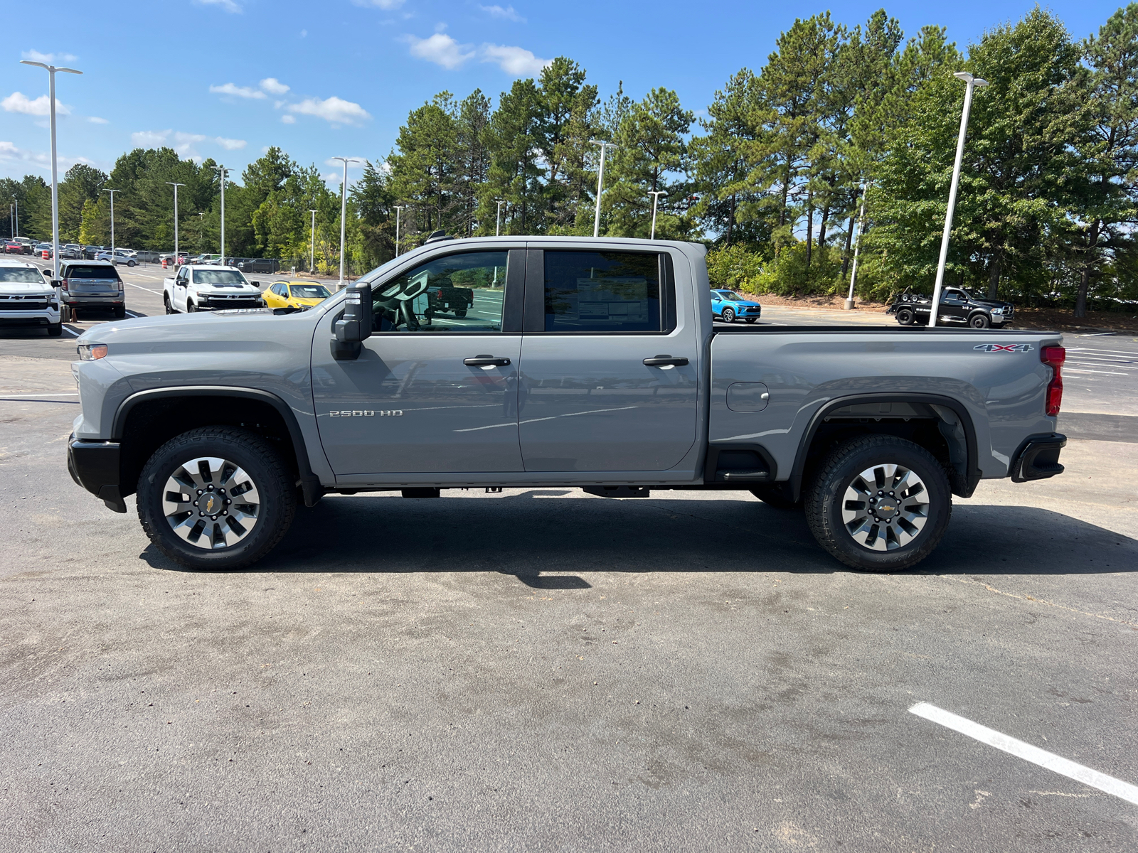 2025 Chevrolet Silverado 2500HD Custom 8