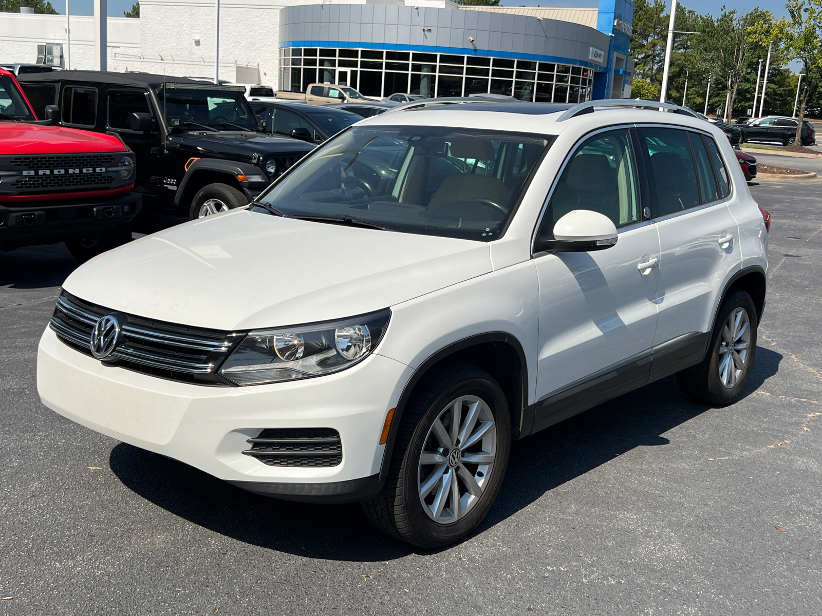 2017 Volkswagen Tiguan Wolfsburg 1