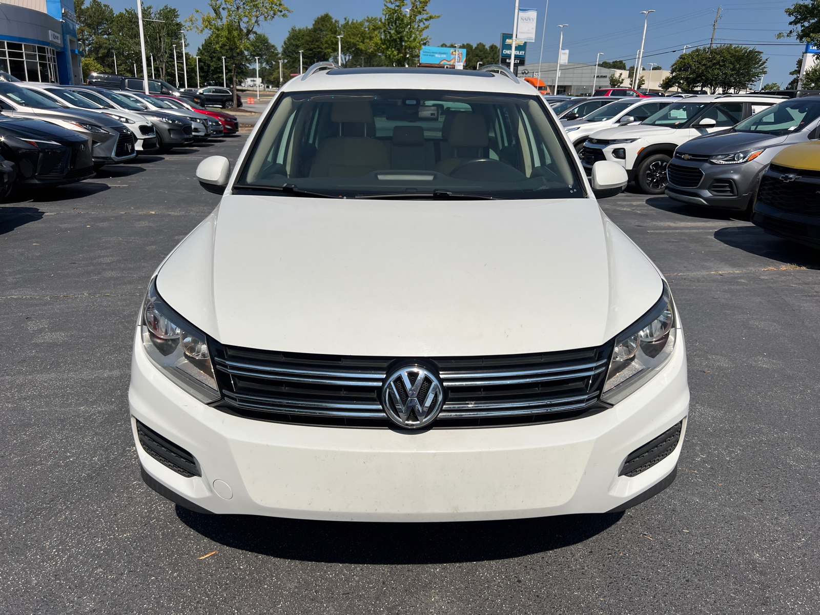 2017 Volkswagen Tiguan Wolfsburg 2