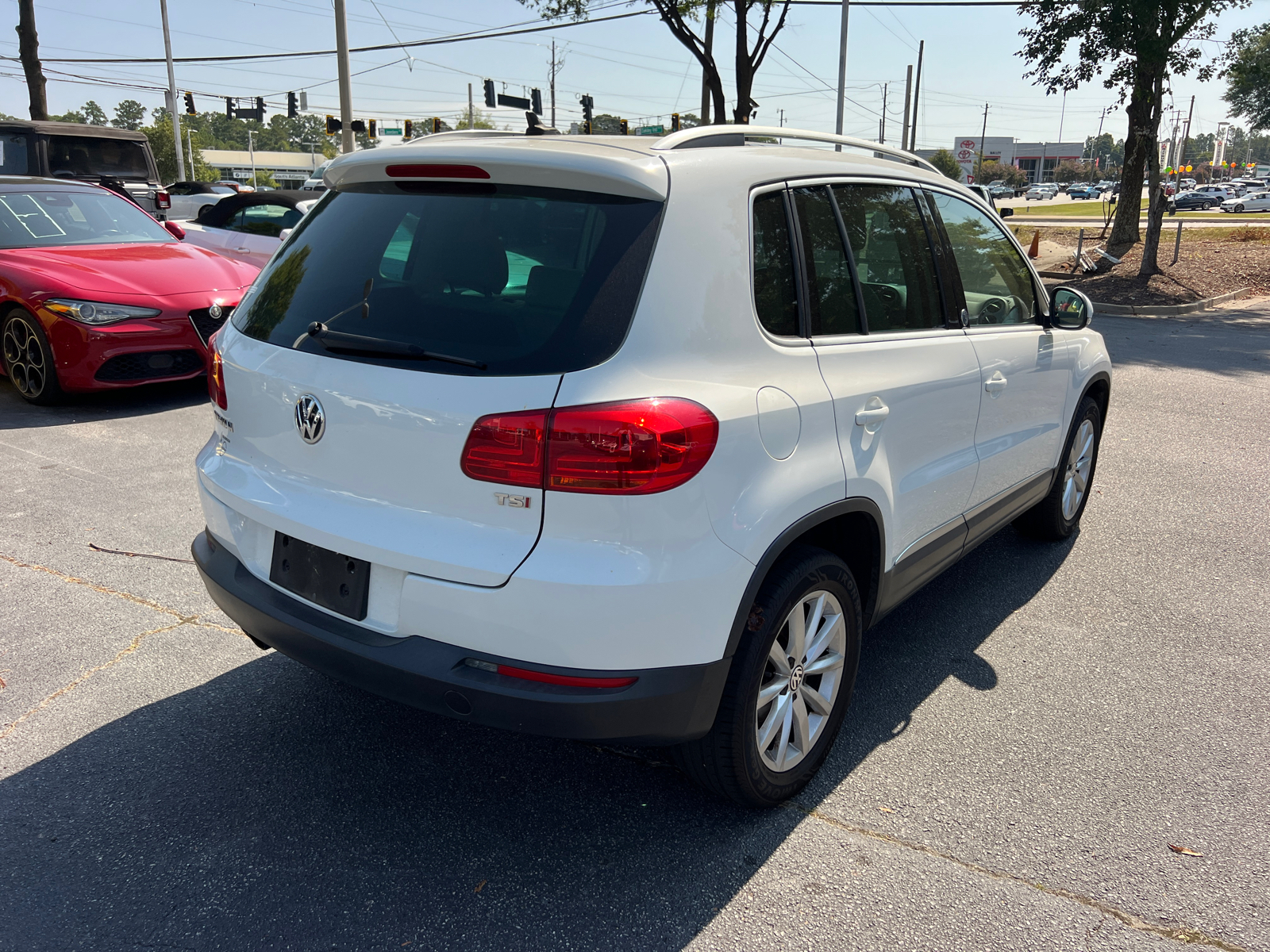 2017 Volkswagen Tiguan Wolfsburg 5