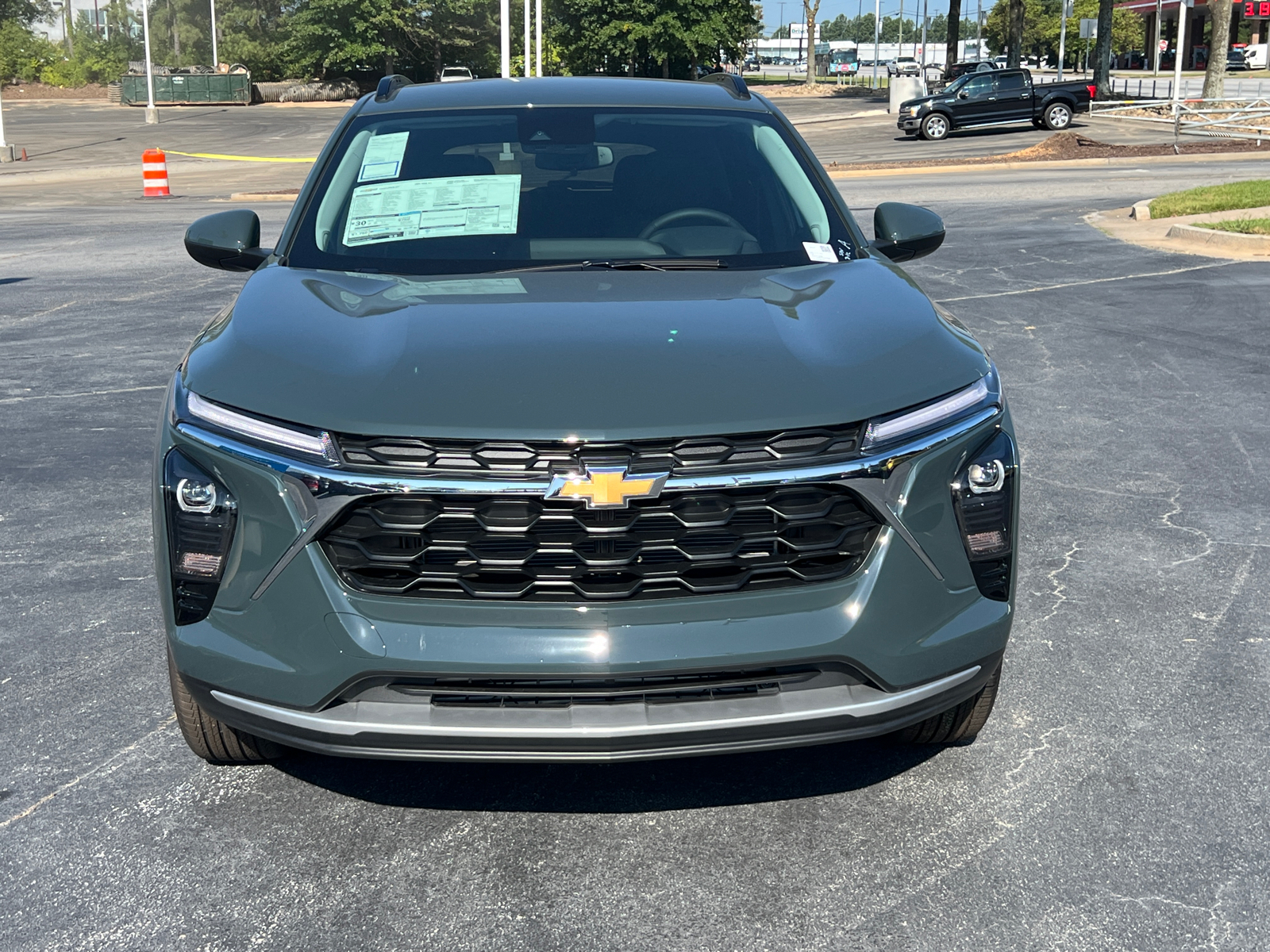 2025 Chevrolet Trax LT 2