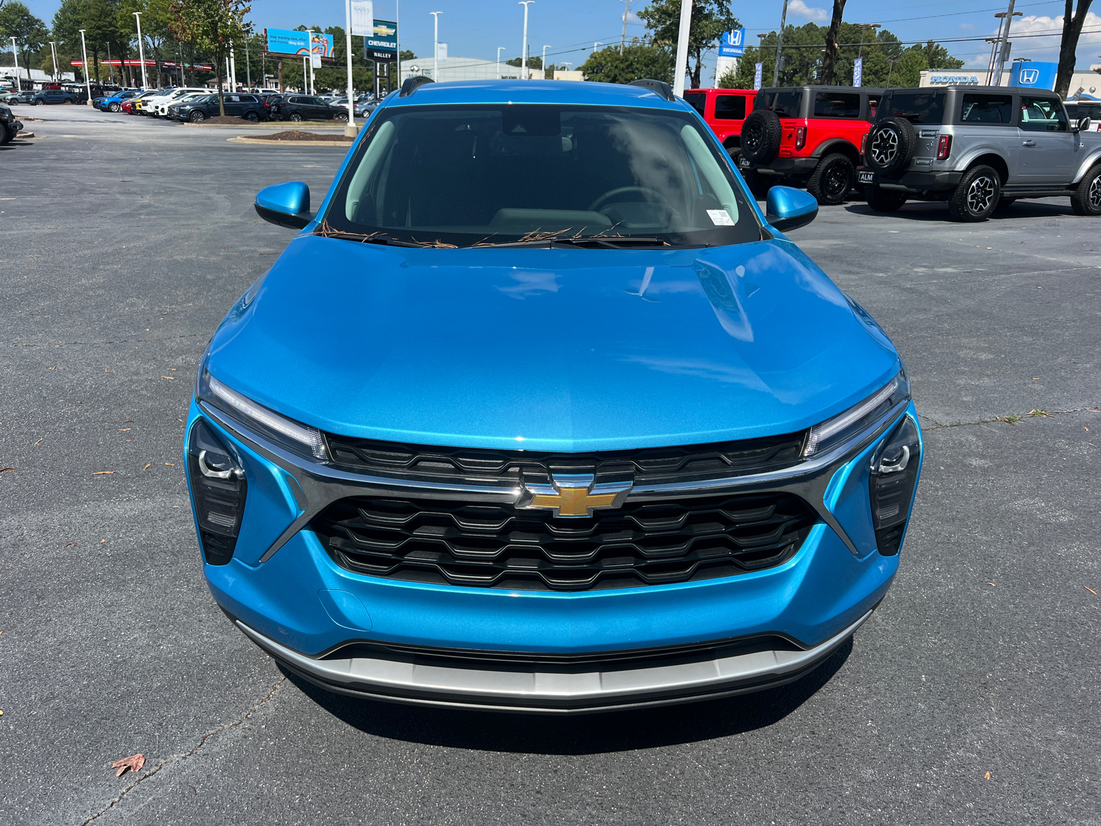 2025 Chevrolet Trax LT 2