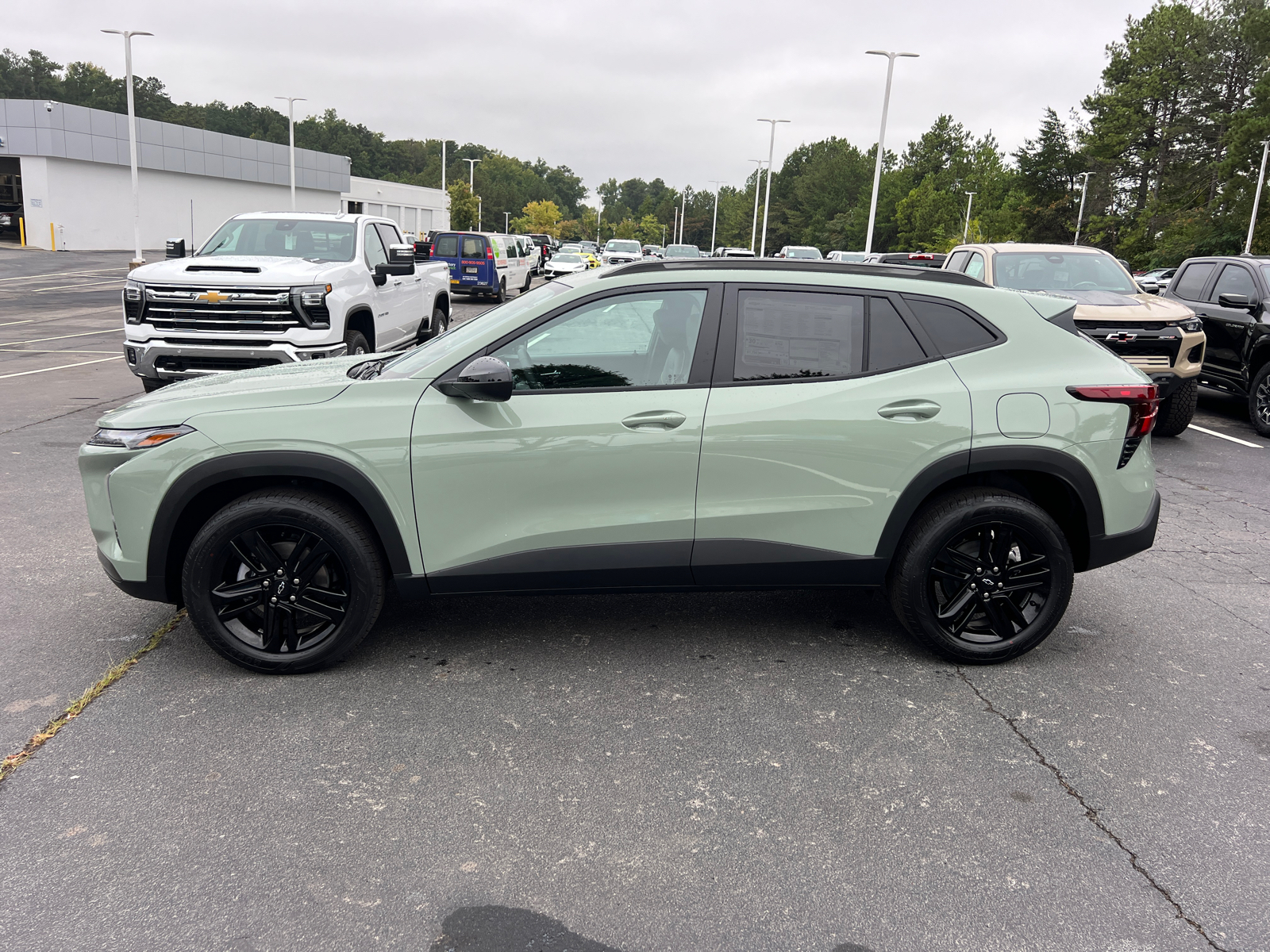 2025 Chevrolet Trax ACTIV 8