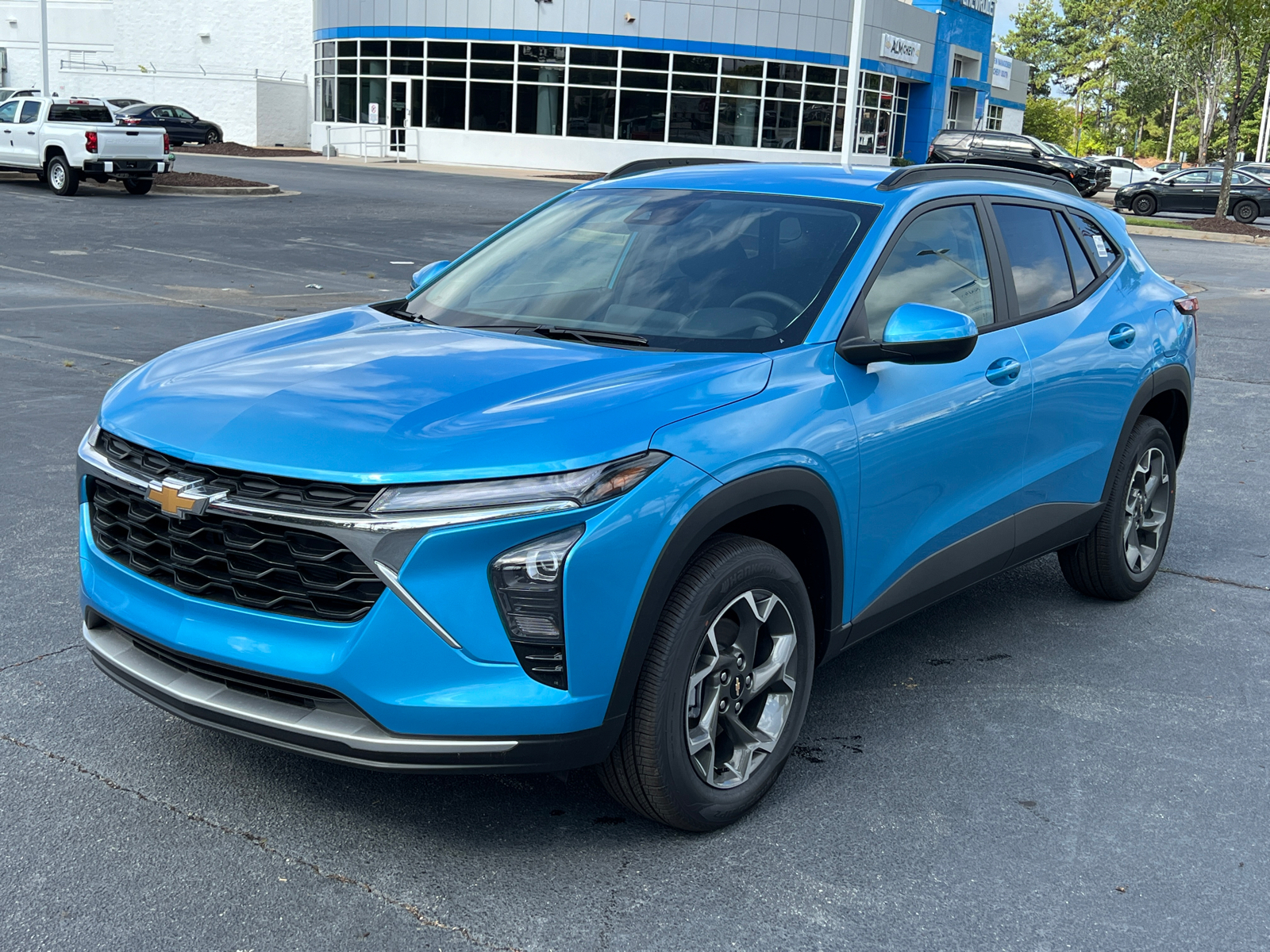 2025 Chevrolet Trax LT 1