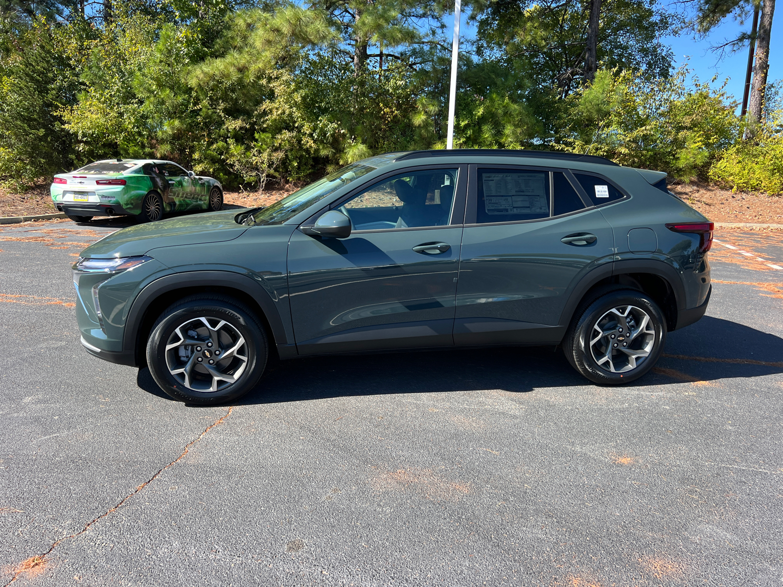 2025 Chevrolet Trax LT 8