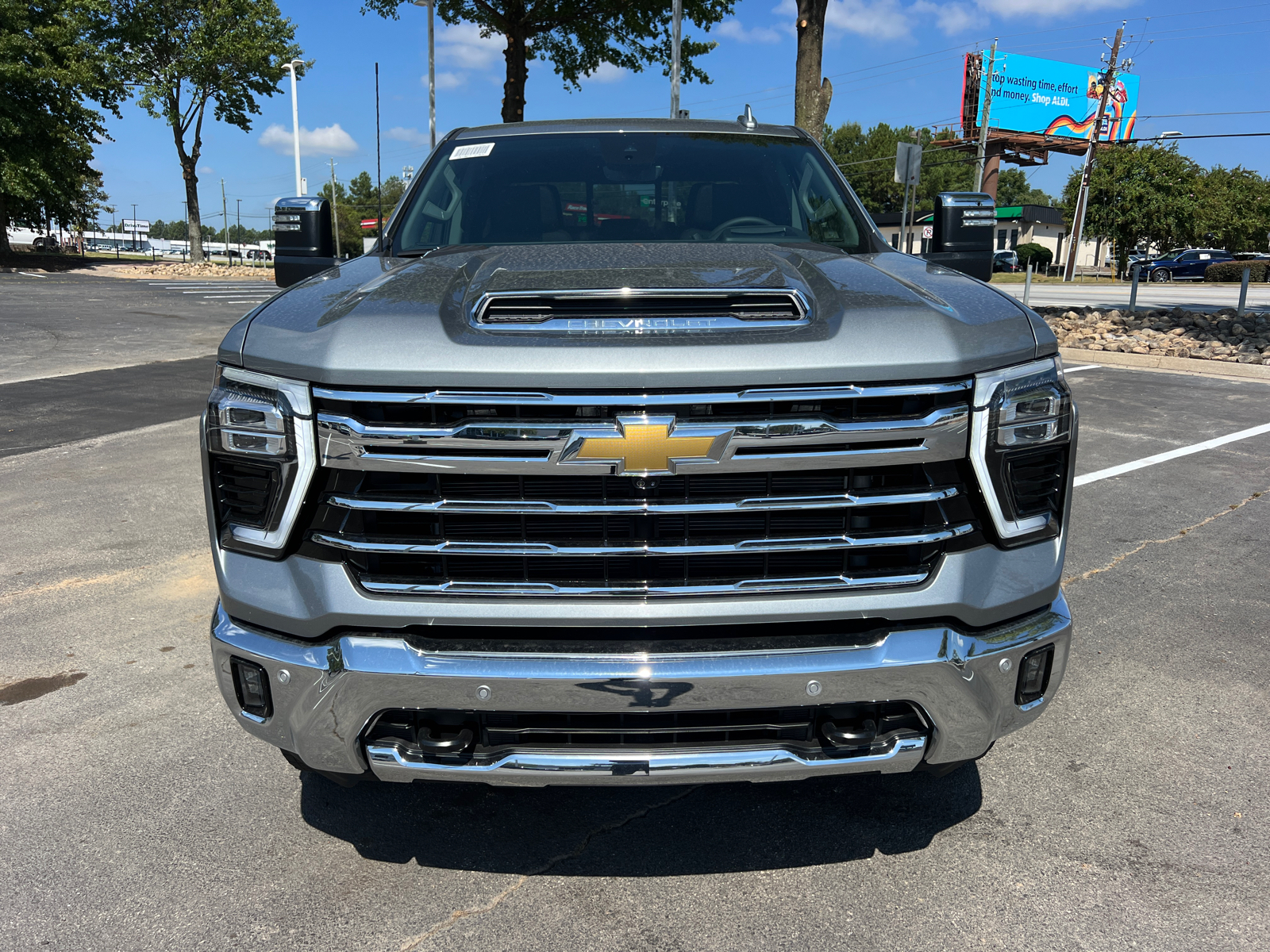 2025 Chevrolet Silverado 2500HD LTZ 2