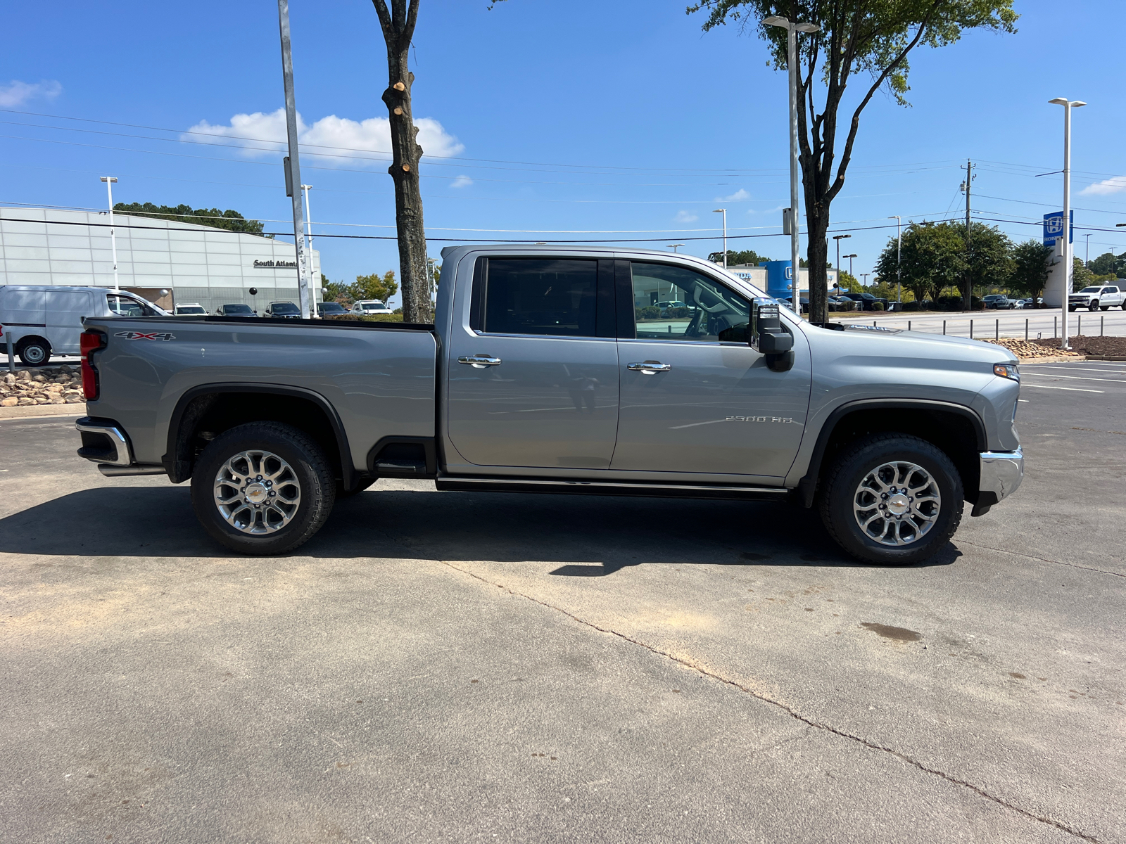 2025 Chevrolet Silverado 2500HD LTZ 4