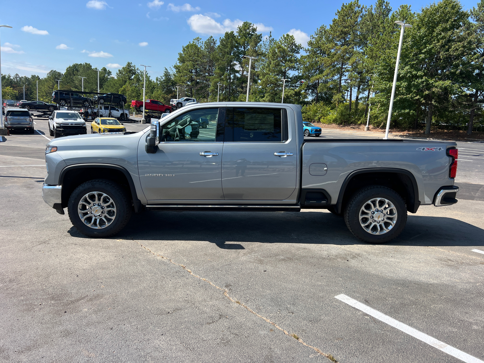 2025 Chevrolet Silverado 2500HD LTZ 8