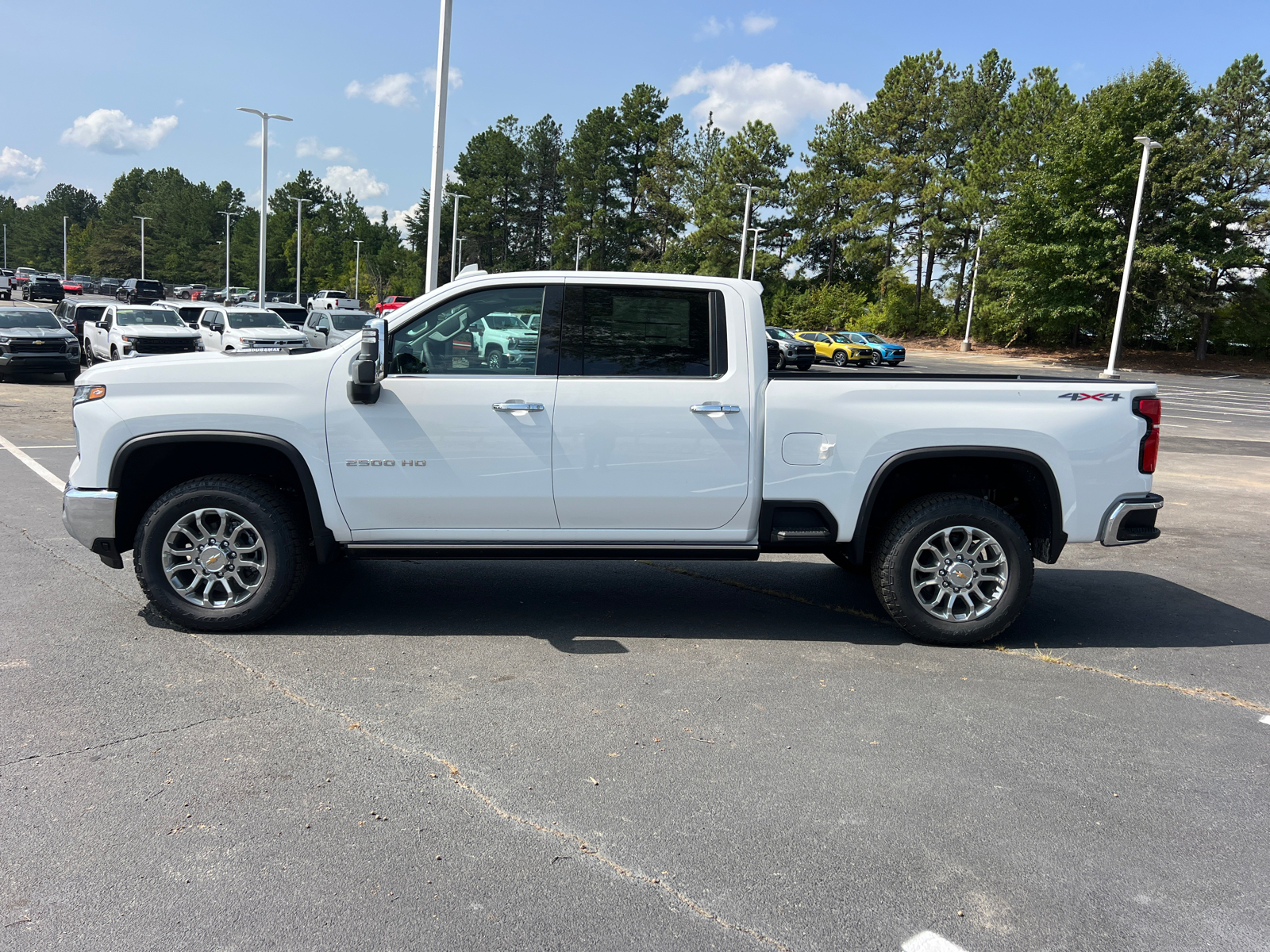 2025 Chevrolet Silverado 2500HD LTZ 8