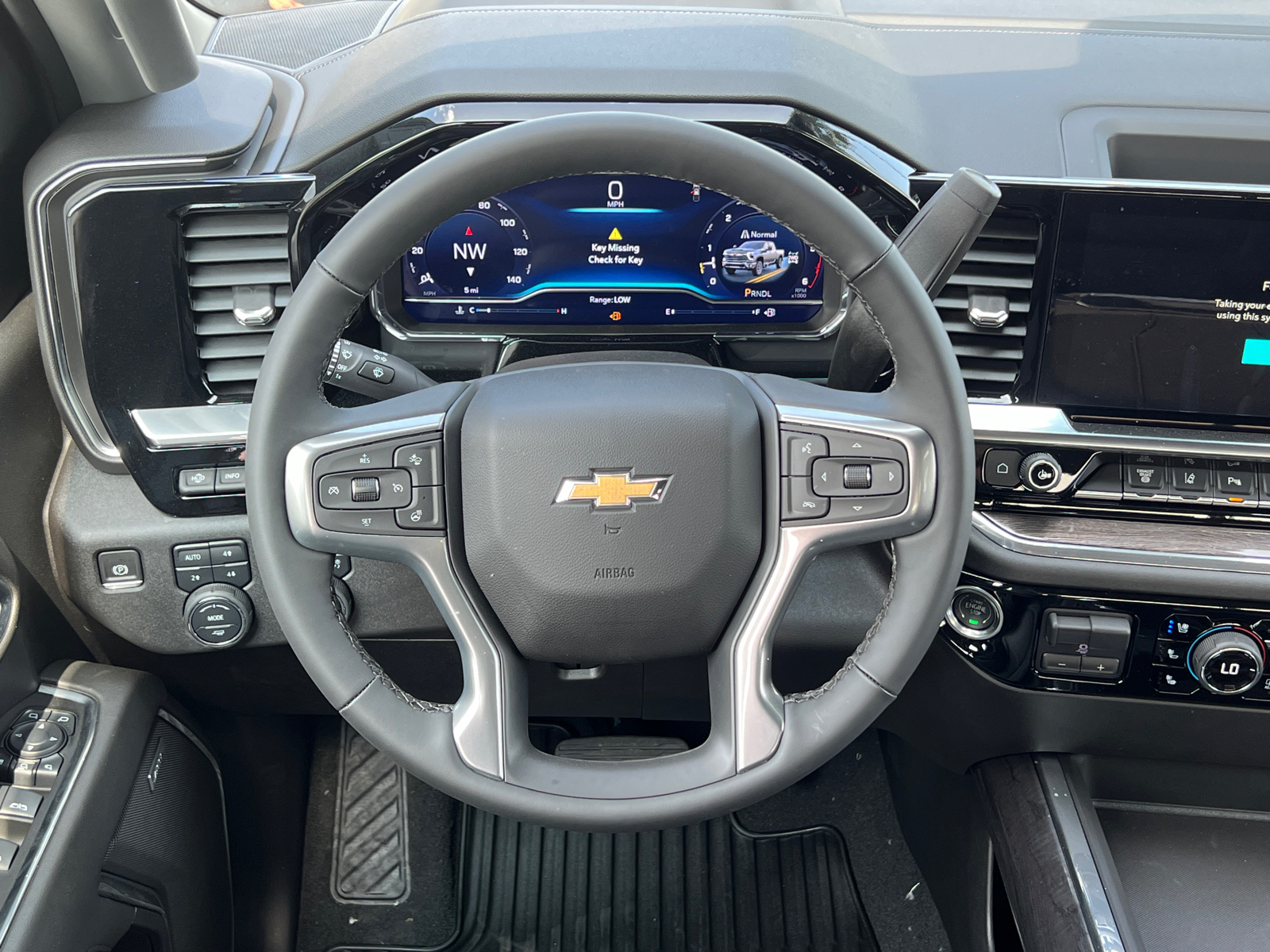 2025 Chevrolet Silverado 2500HD LTZ 16