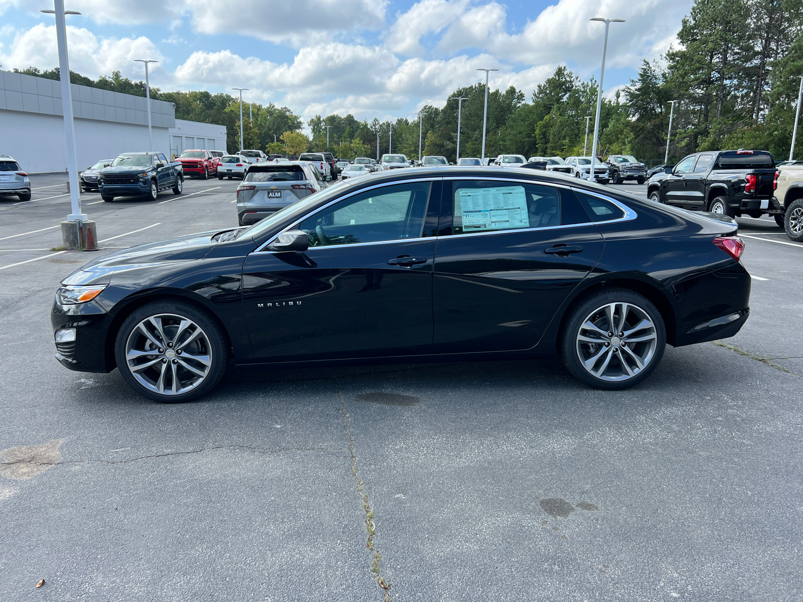 2025 Chevrolet Malibu LT 8