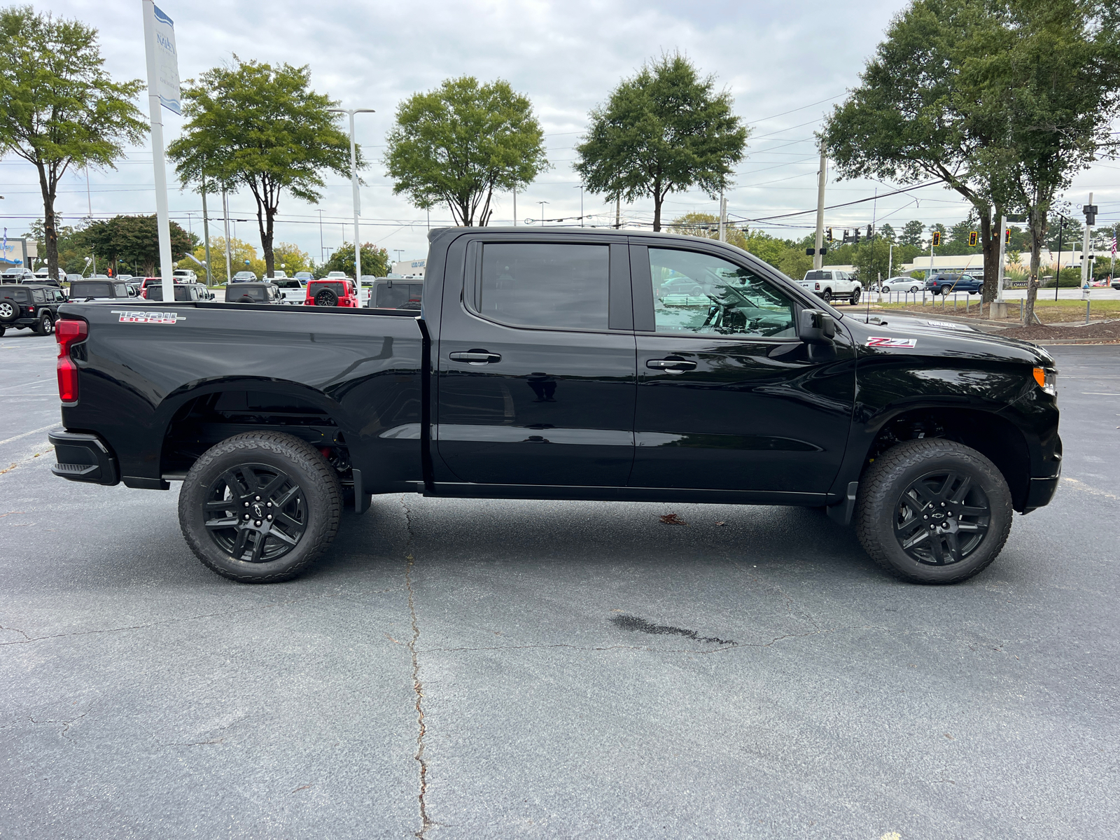 2025 Chevrolet Silverado 1500 LT Trail Boss 4