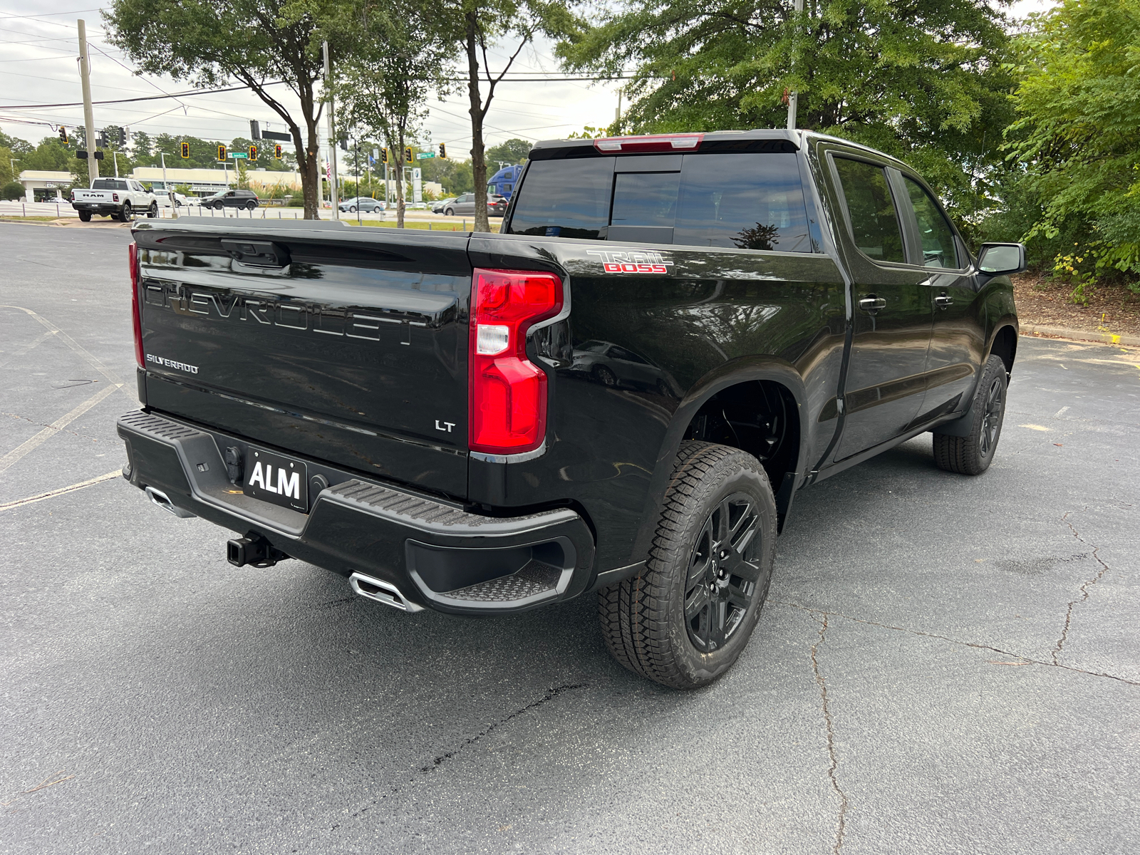 2025 Chevrolet Silverado 1500 LT Trail Boss 5