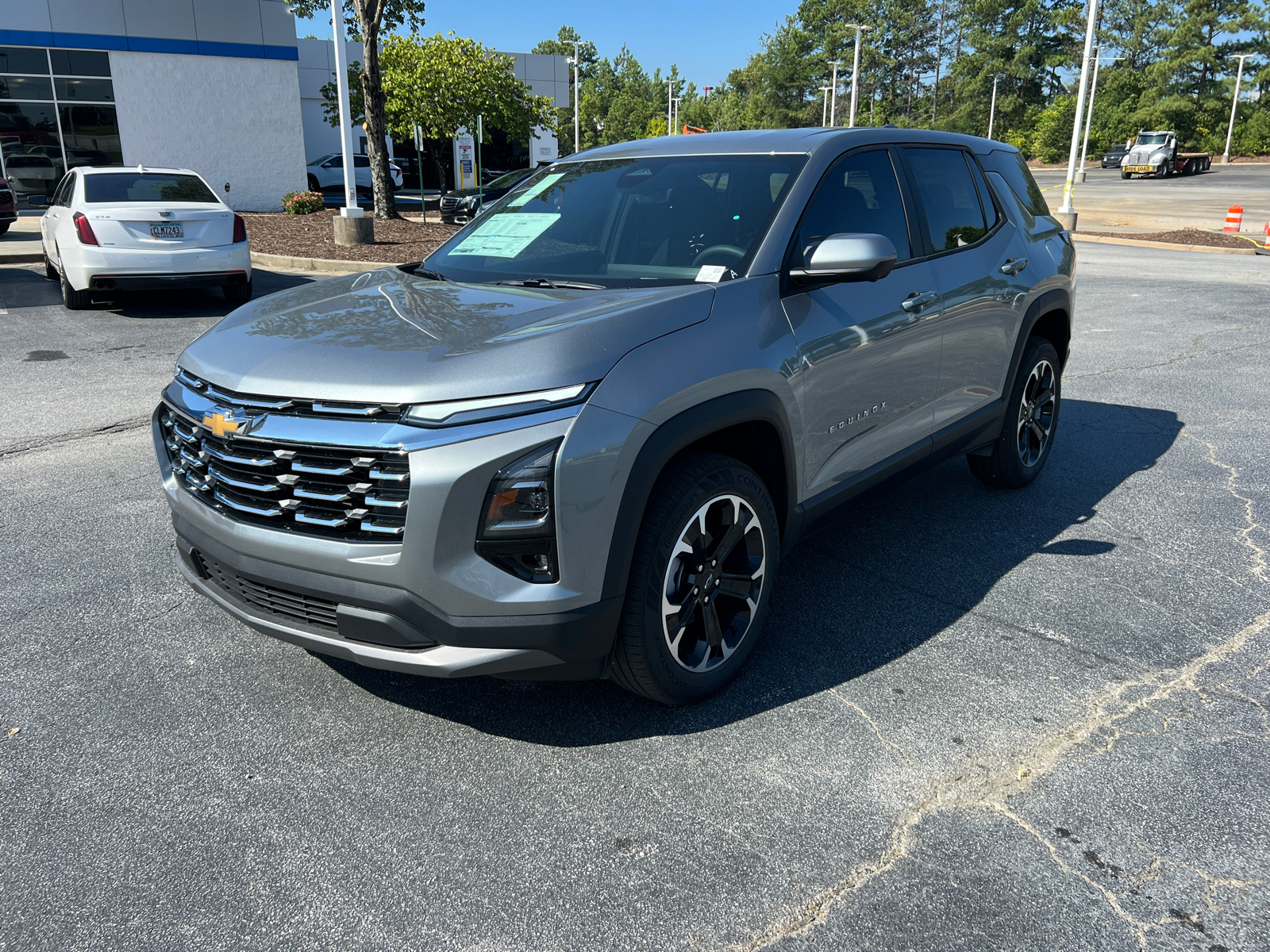 2025 Chevrolet Equinox LT 1