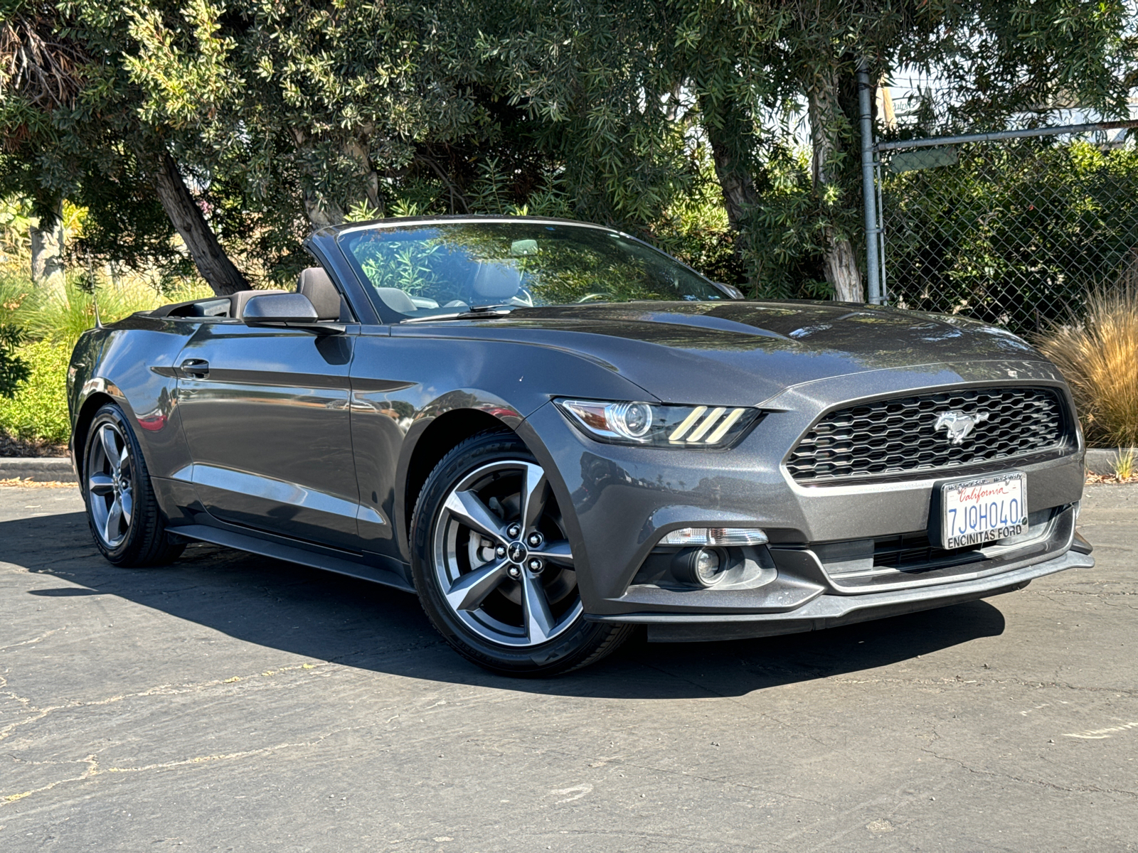 2015 Ford Mustang V6 2