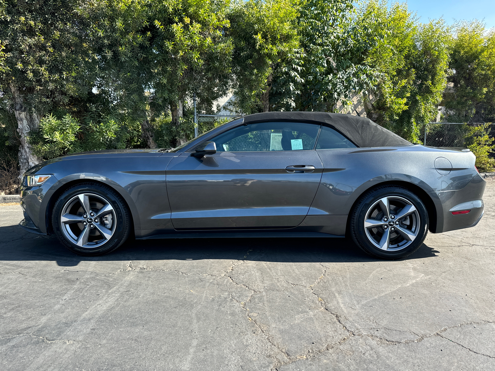 2015 Ford Mustang V6 8